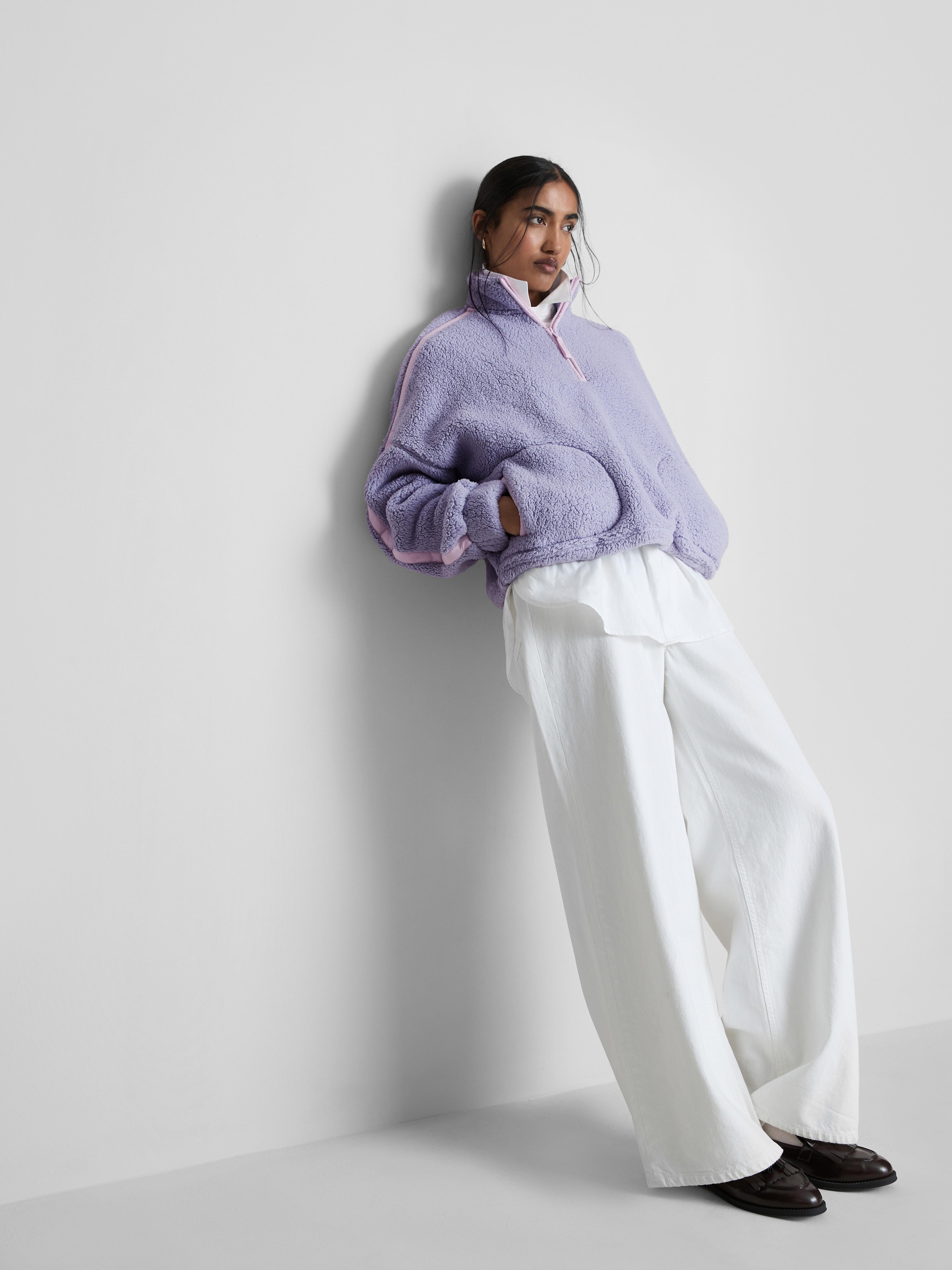 Contrast Pullover Fleece