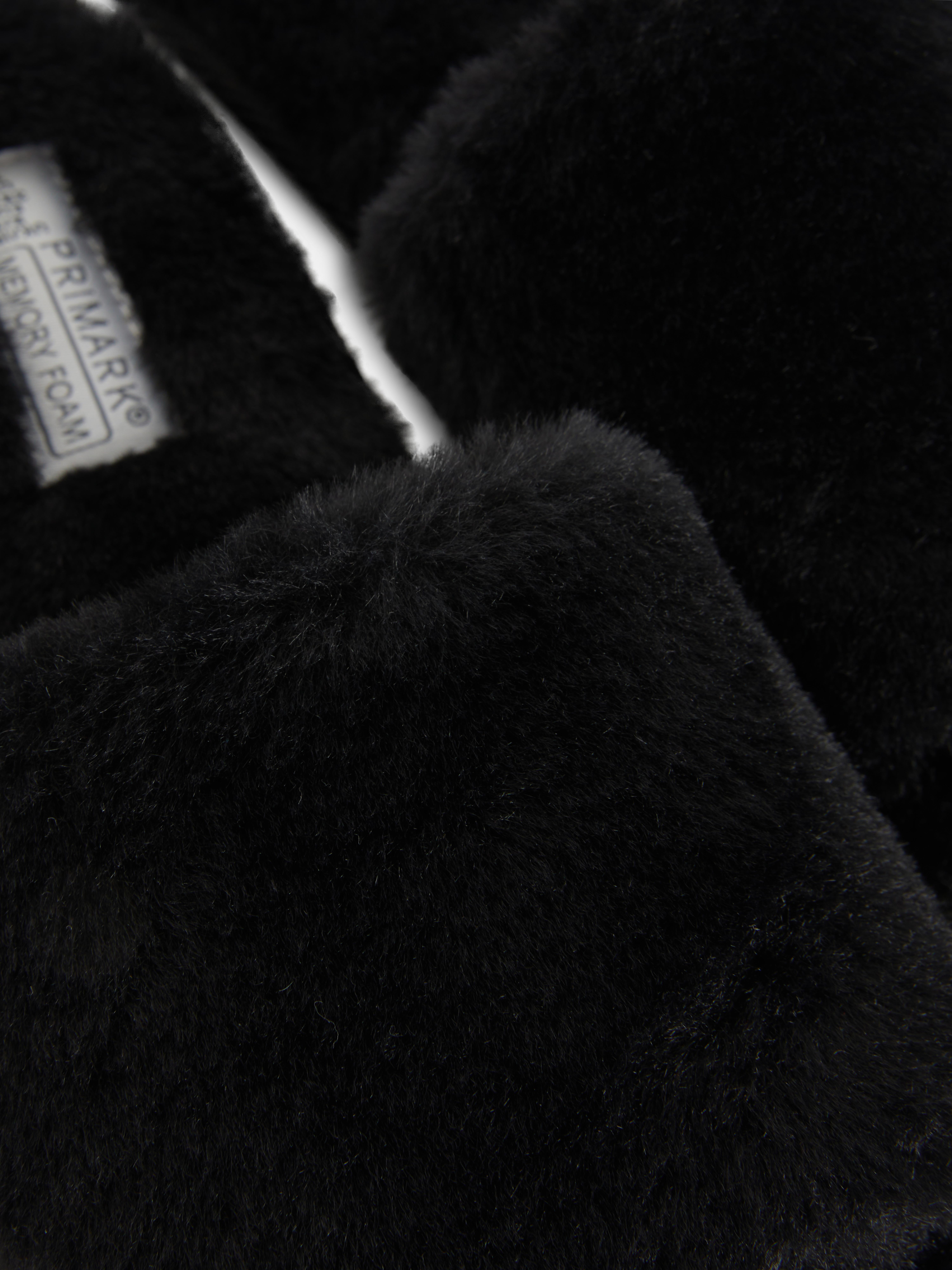 Fluffy Crossband Slippers