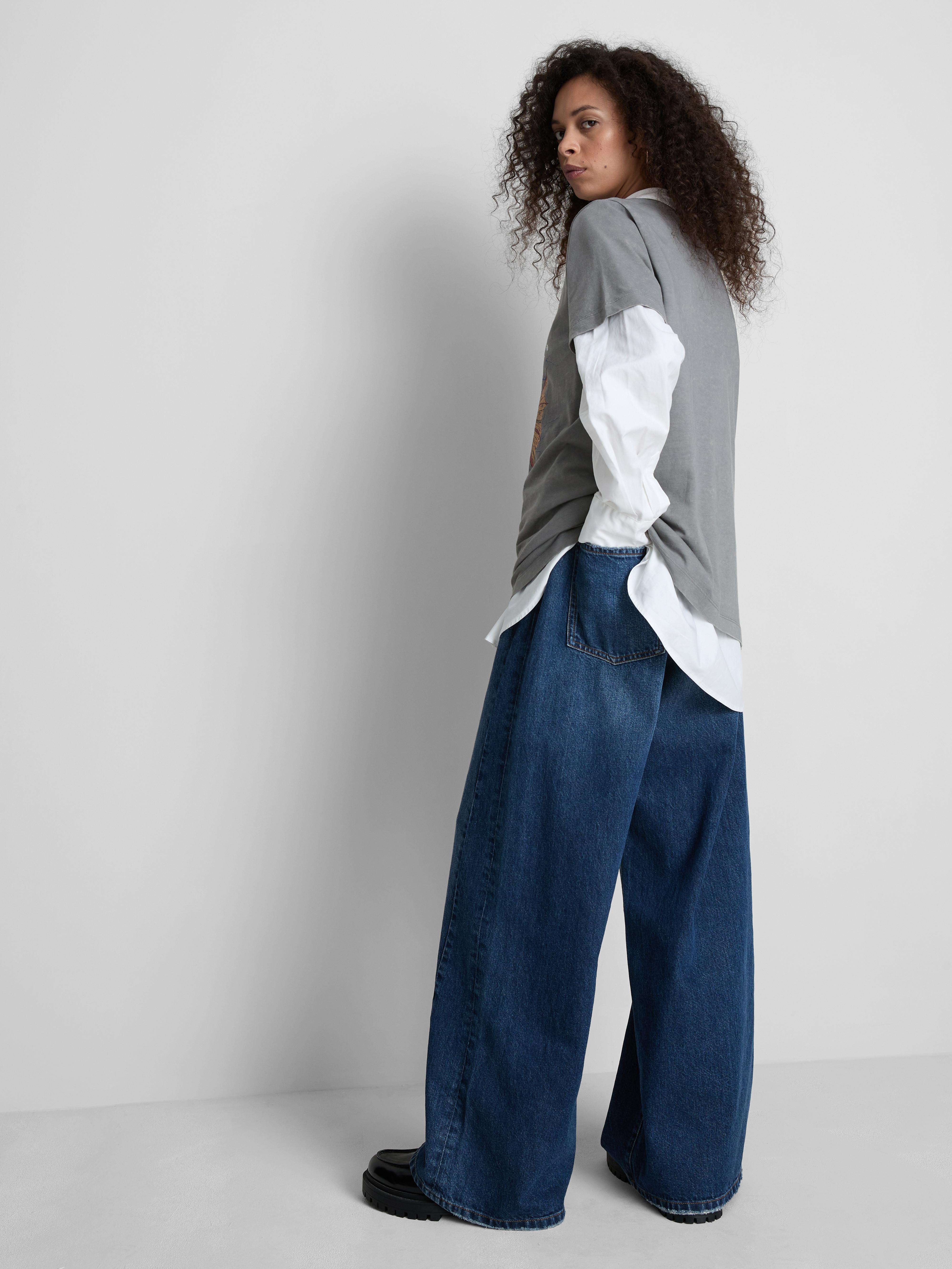 Stranger Things Short Sleeve Hellfire Club Logo T-Shirt