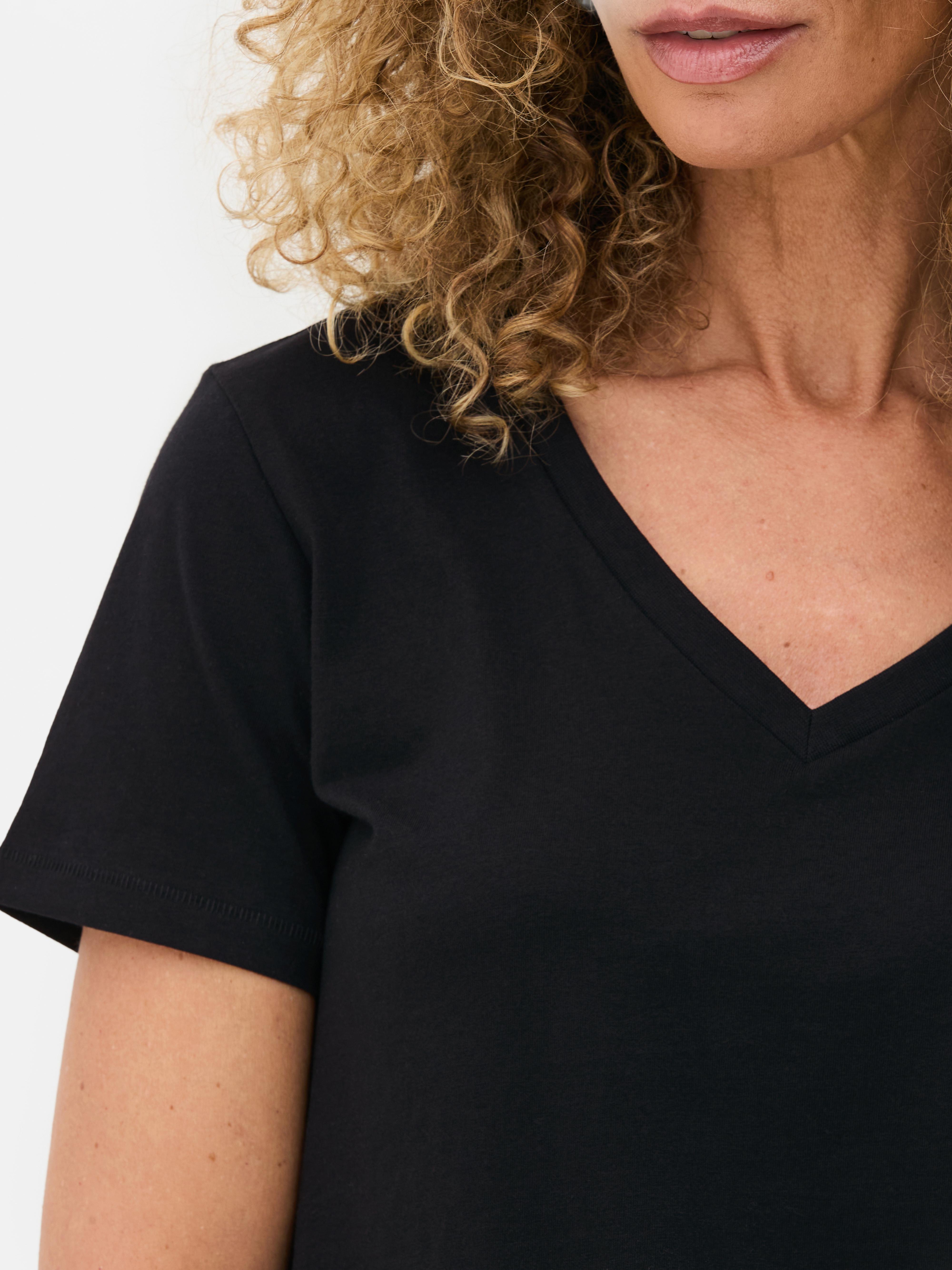 Essential V-Neck T-Shirt