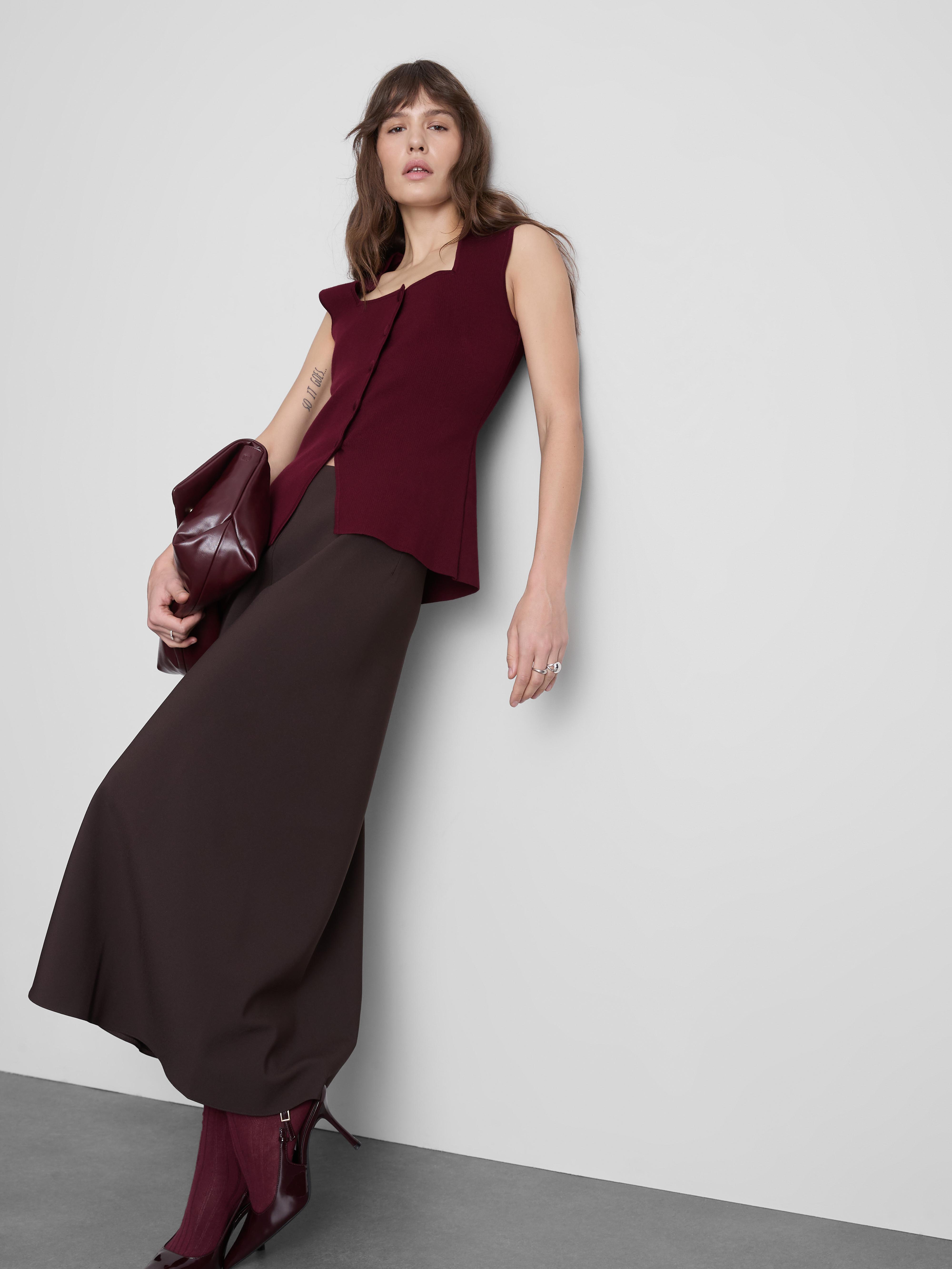 Sculpted Square Neck Waistcoat