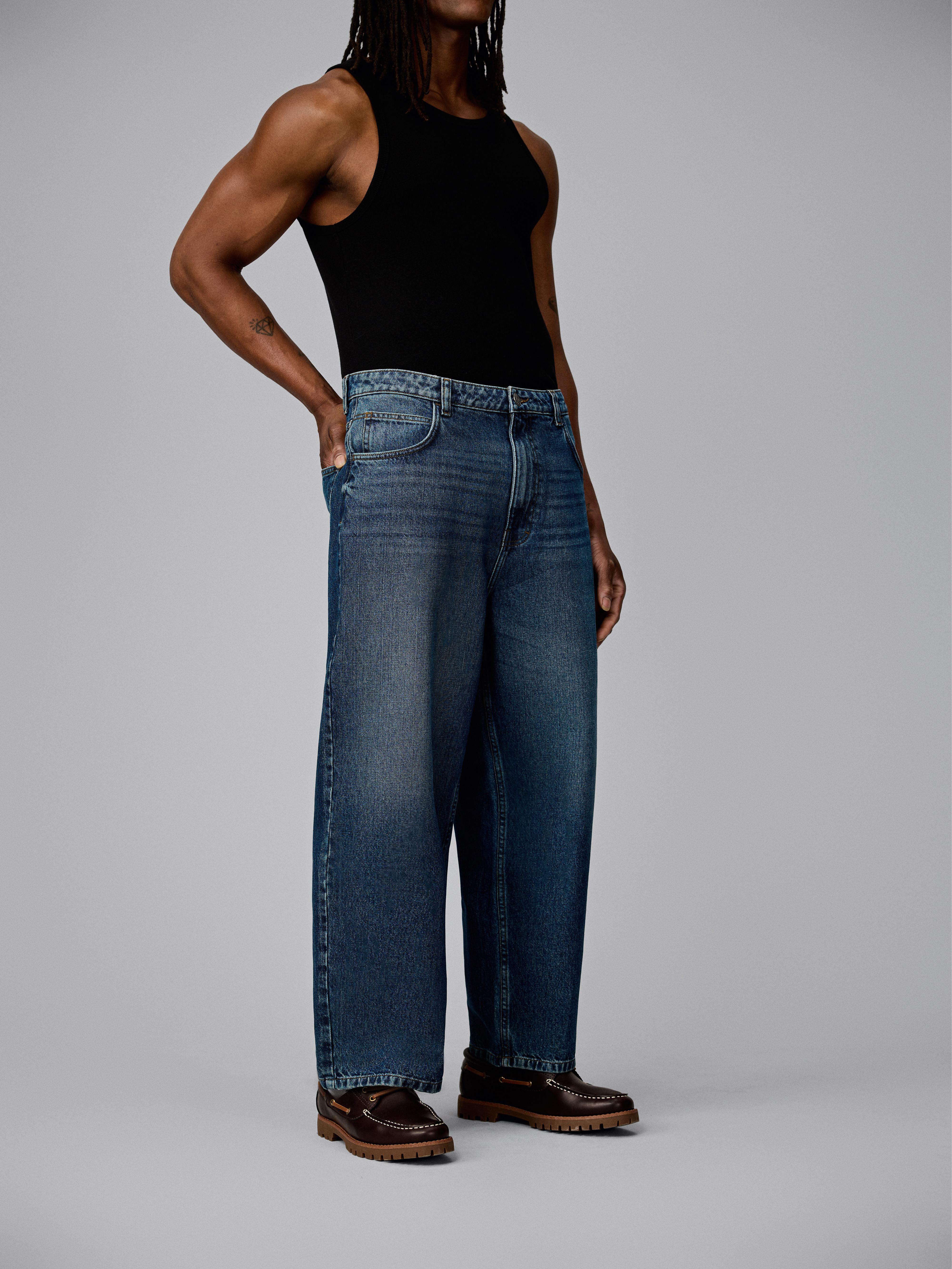 Mid-Rise Baggy Jeans