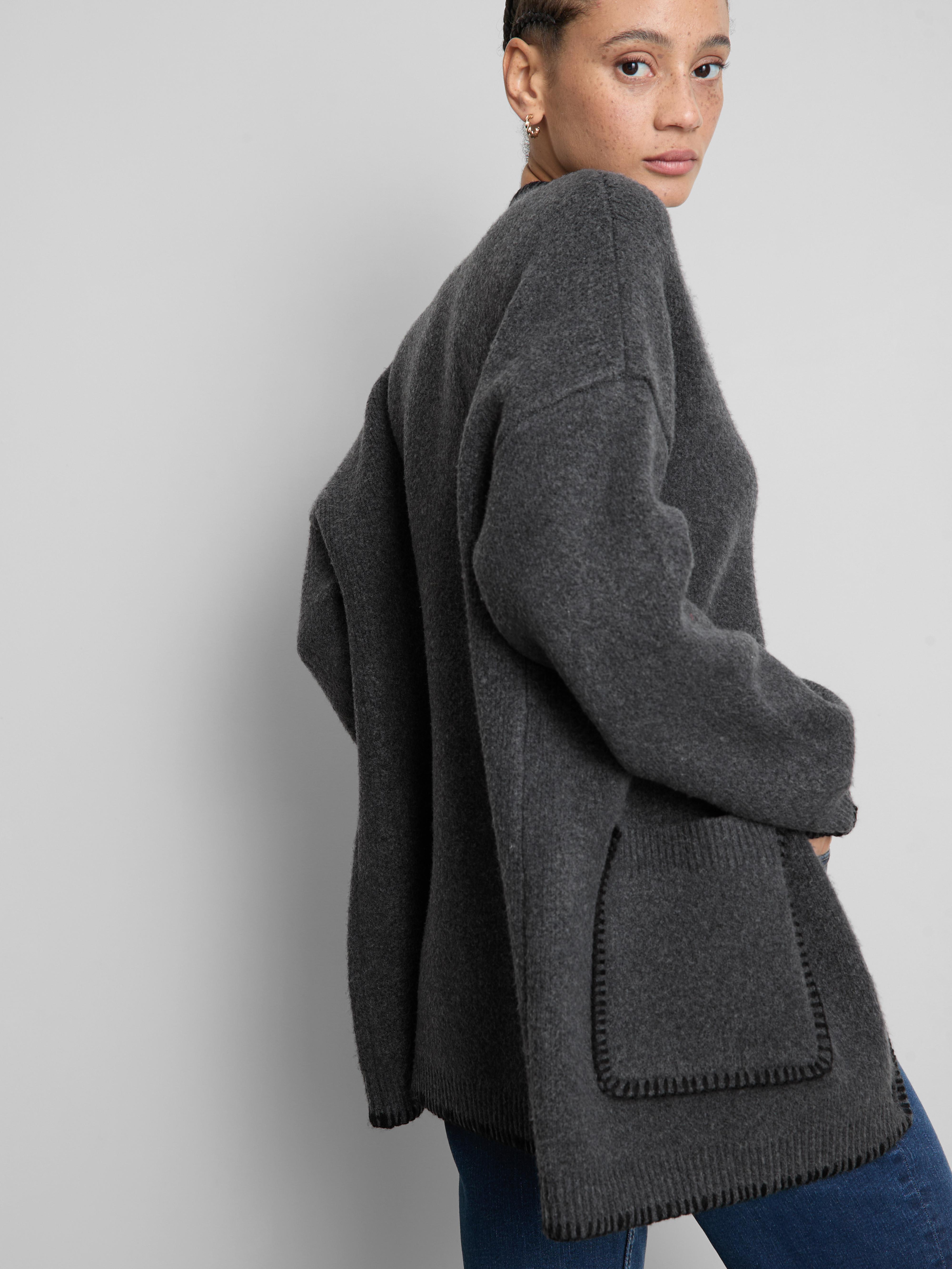 MAJOR FIND | Paula Echevarría Contrast Stitch Cardigan