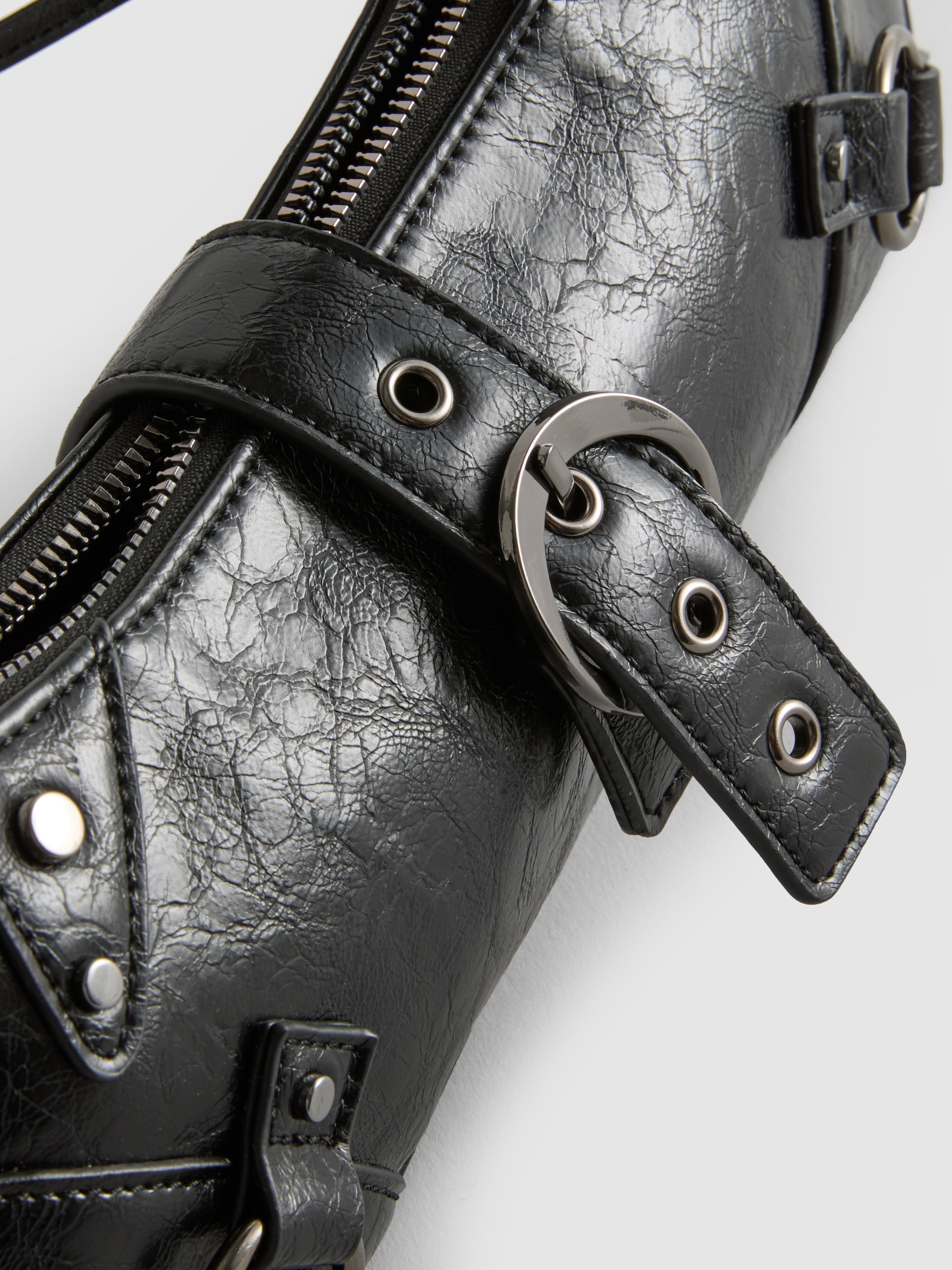 Distressed Detail Shoulder Bag