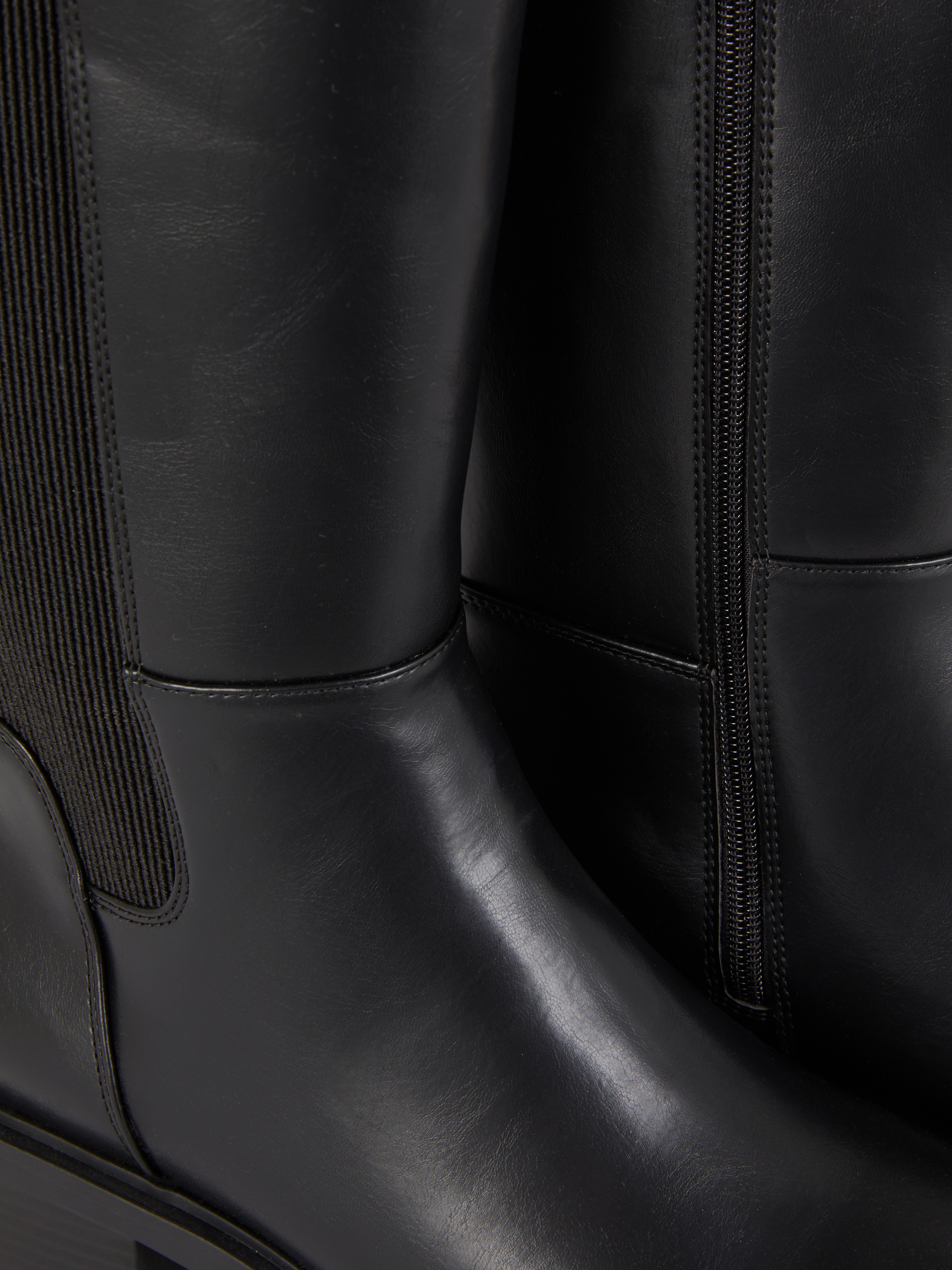 Ribbed Knee High Boots