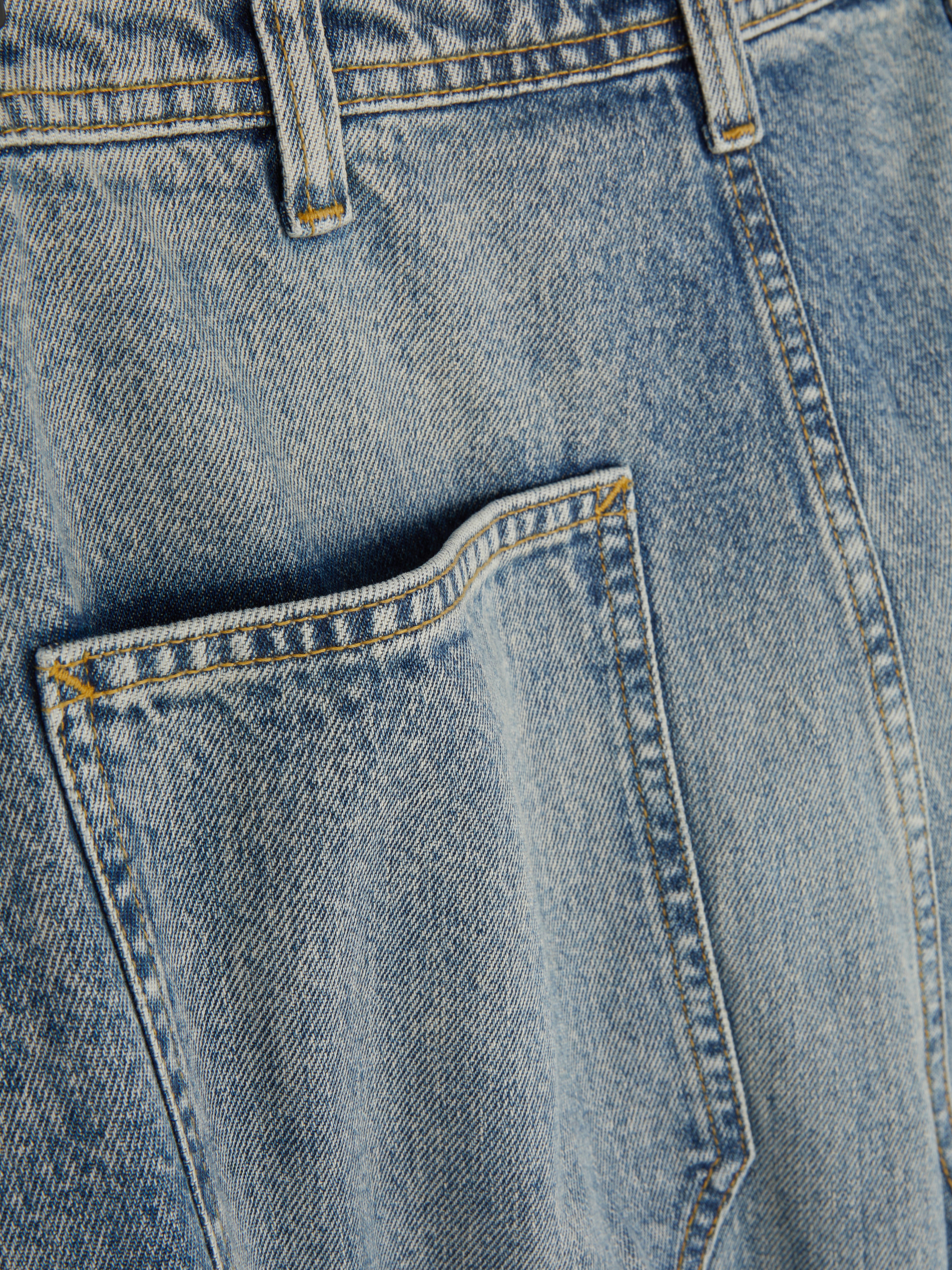 Mid-Rise Loose Cargo Jeans