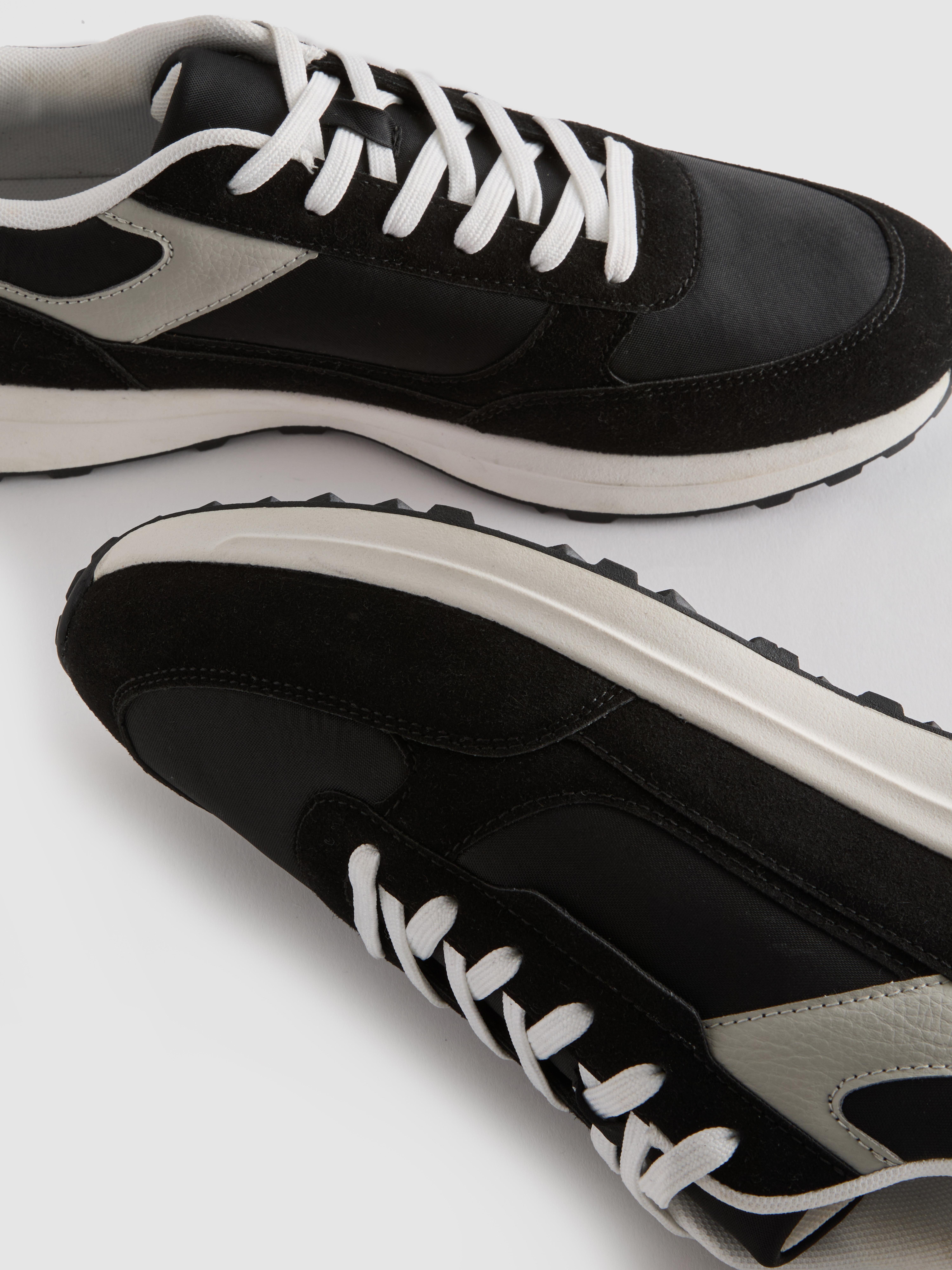 Low-Top Color Block Sneakers