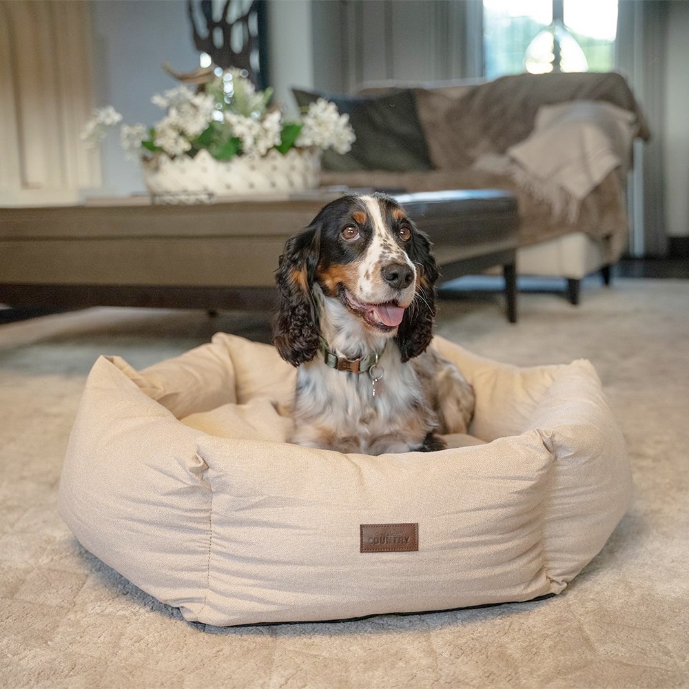 Great & Small Country Deluxe Cream Hexagon Dog Bed
