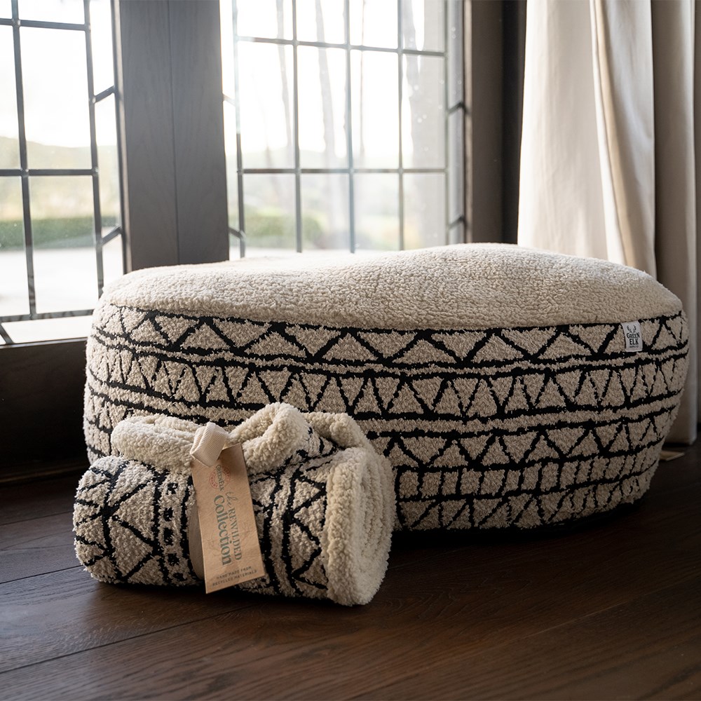 Green Elk Jacquard & Sherpa Pet Blanket