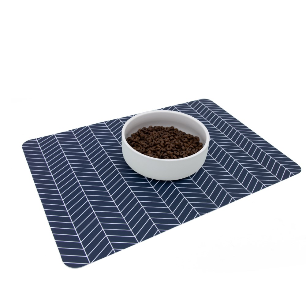 Great & Small Basic Food Pet Mat Blue Zigzag