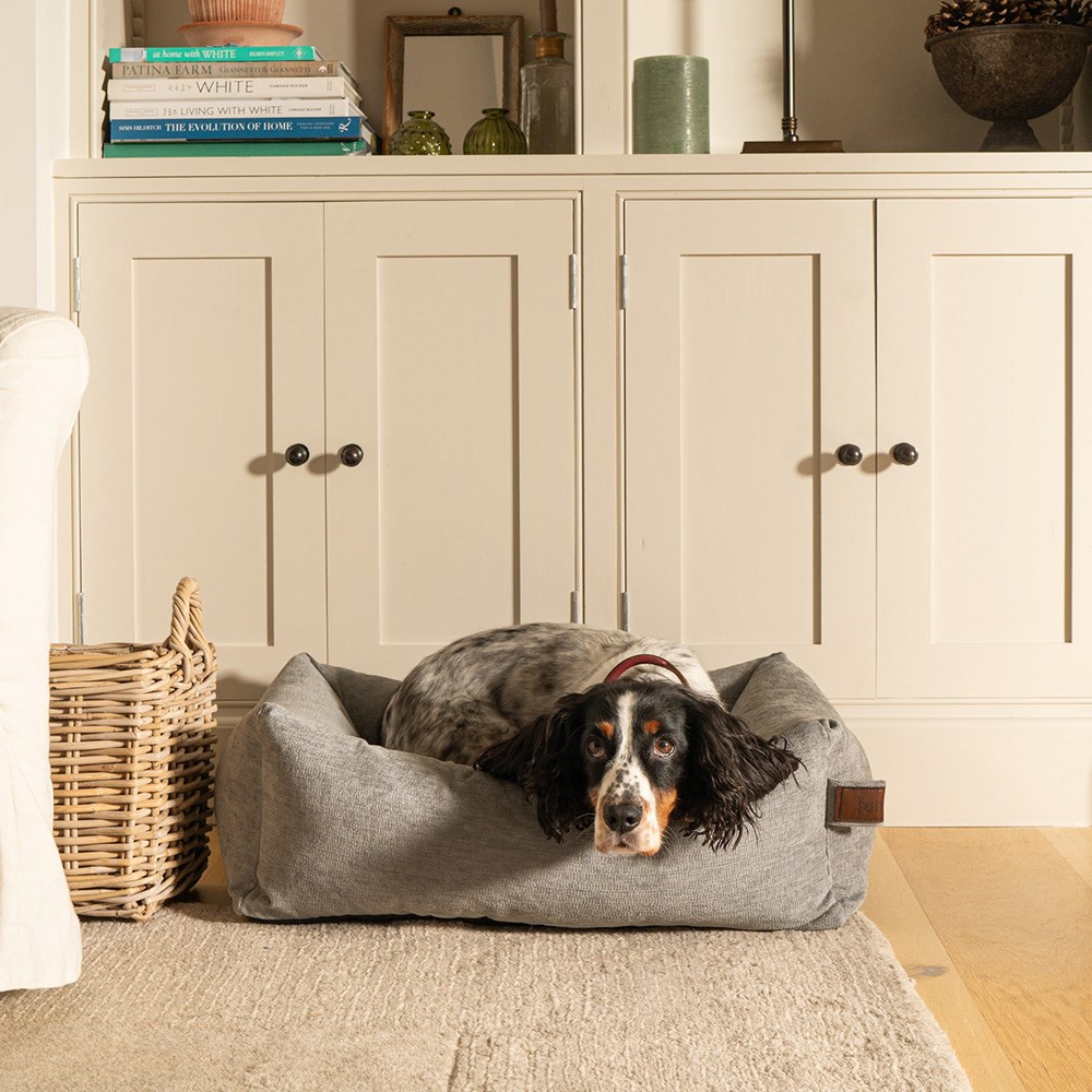 Fantail Basket Snug Mellow Pearl Grey Dog Bed