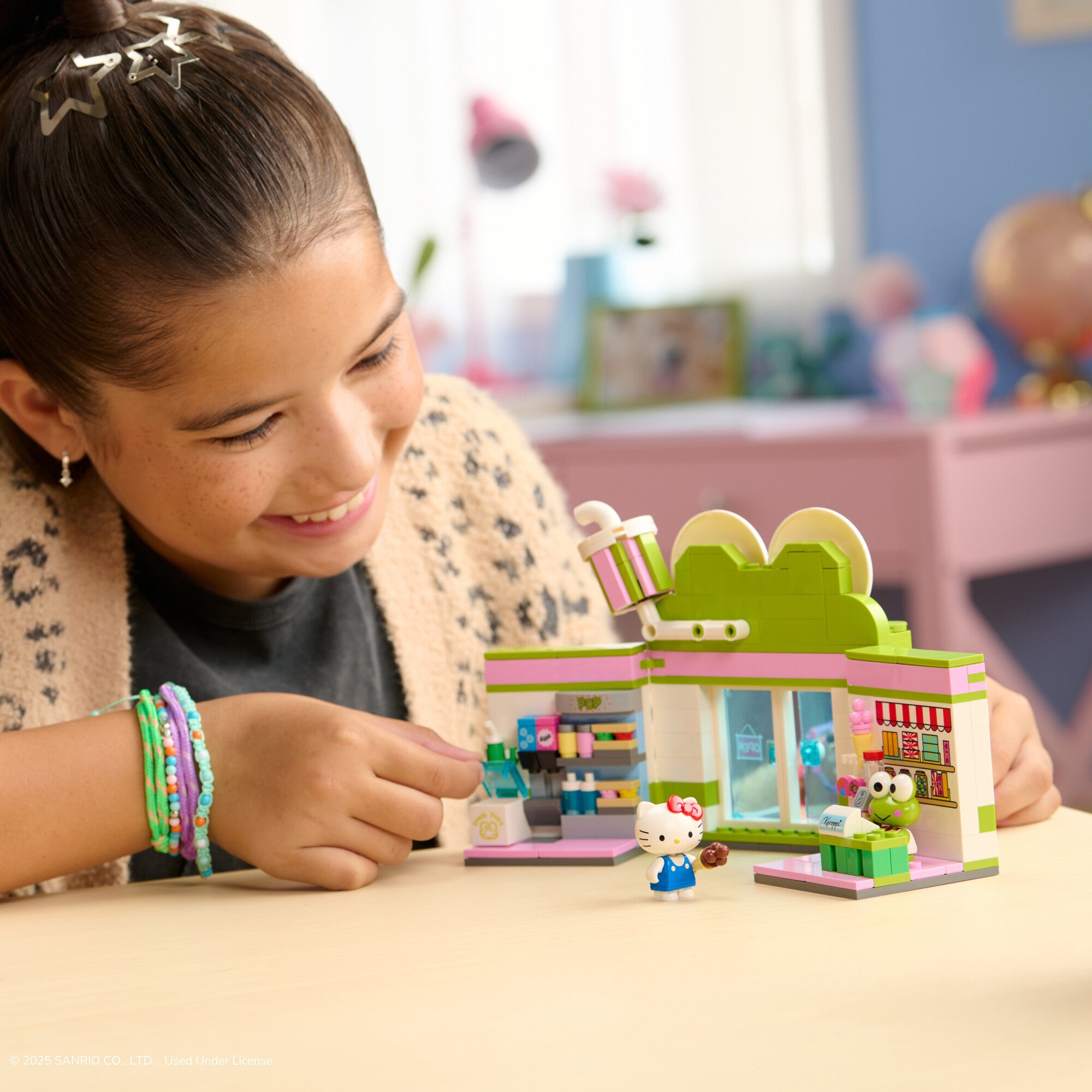 Hello Kitty and Friends Keroppi Mart Building Set