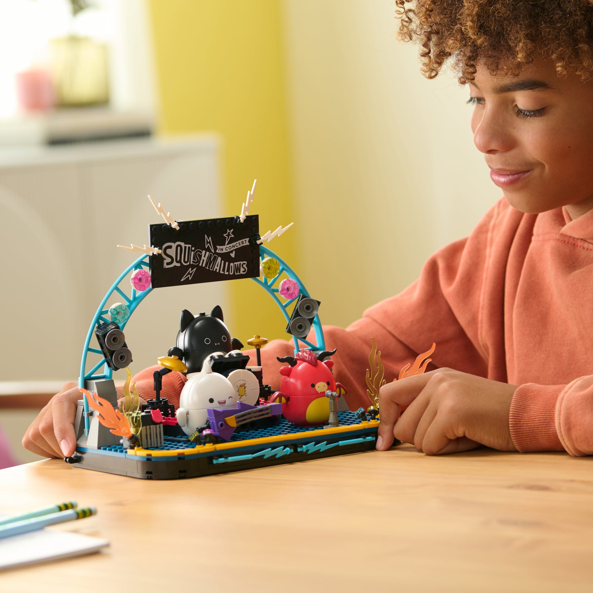 Squishmallows Squish Tour Concert Building Set