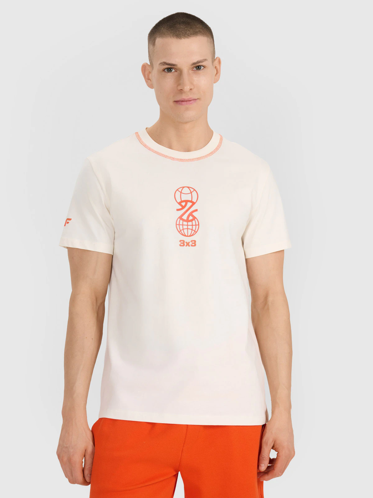 T-shirt regular z nadrukiem męski - biały