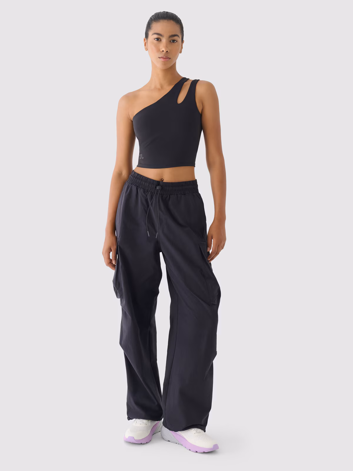 Spodnie oversize cargo damskie 4F x Anna Lewandowska - białe