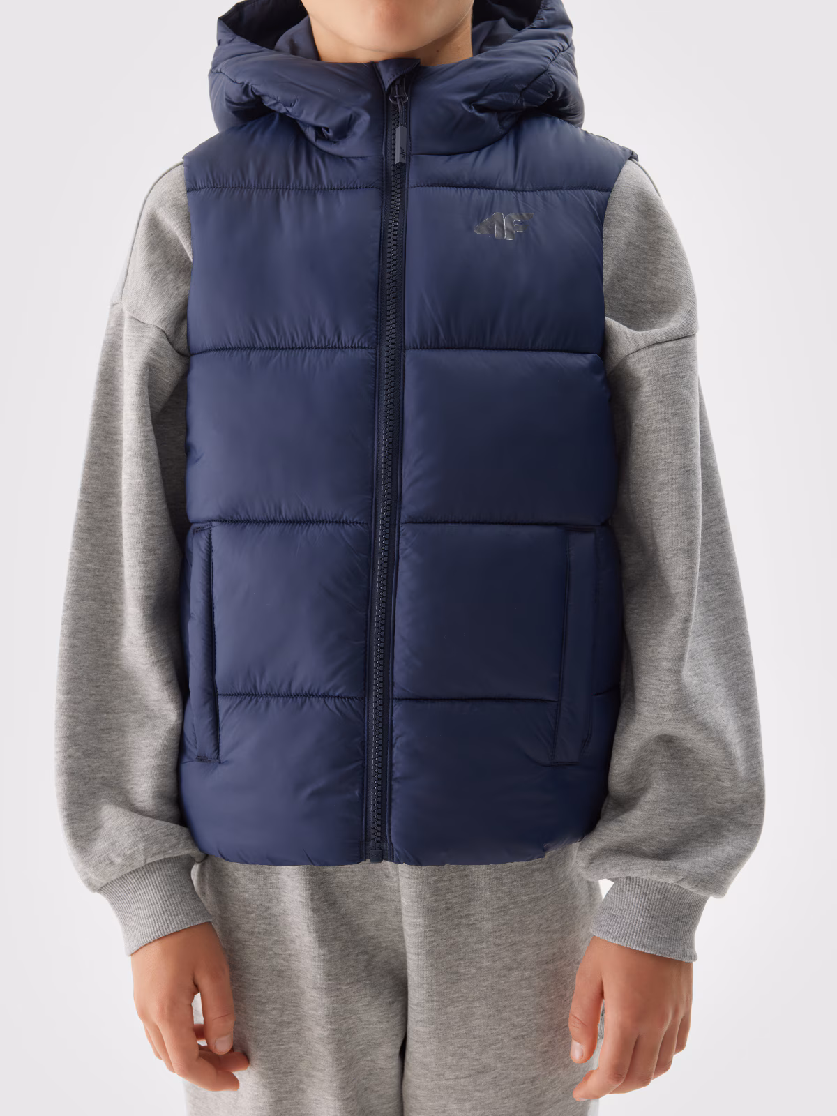 Bezrękawnik puchowy pikowany z kapturem chłopięcy - granatowy