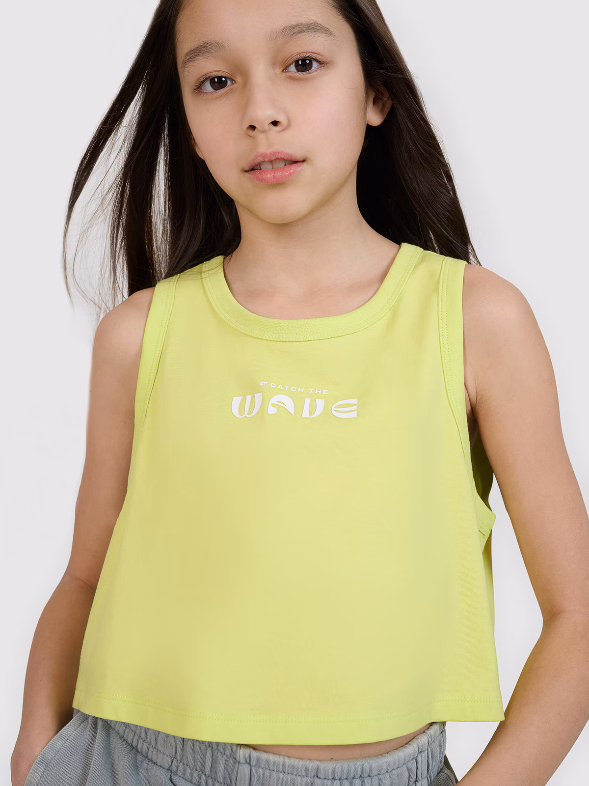 Crop top oversize z nadrukiem dziewczęcy - zielony