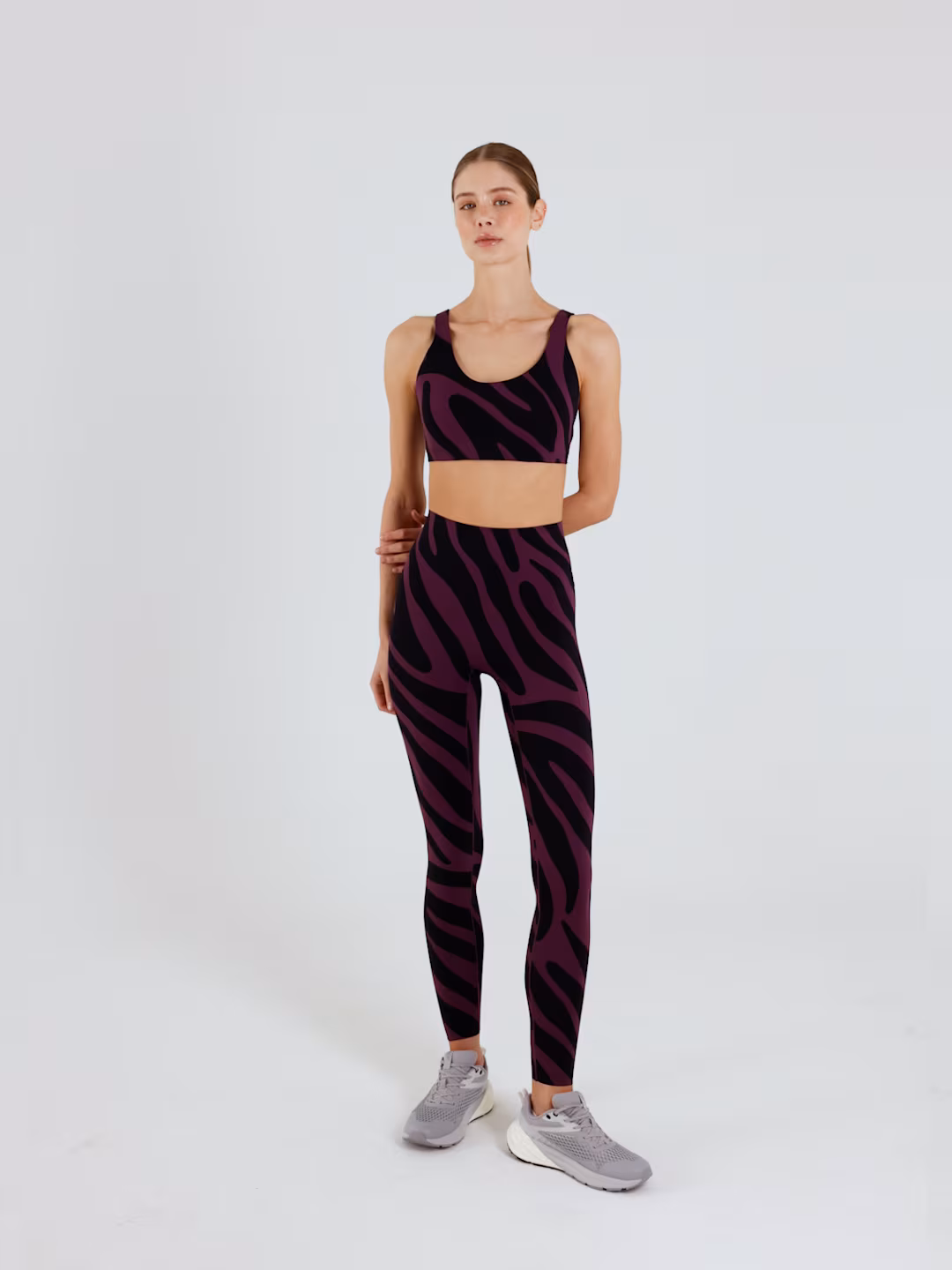 Biustonosz do jogi i pilatesu ze średnim wsparciem - fioletowy