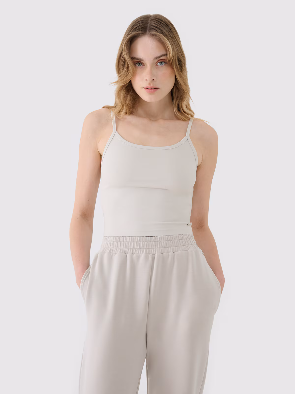 Crop-top slim damski - beżowy