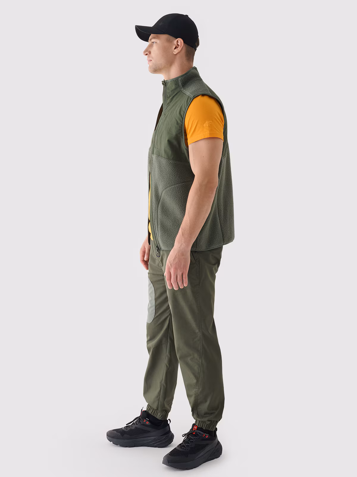 Spodnie casual męskie - oliwkowe/khaki