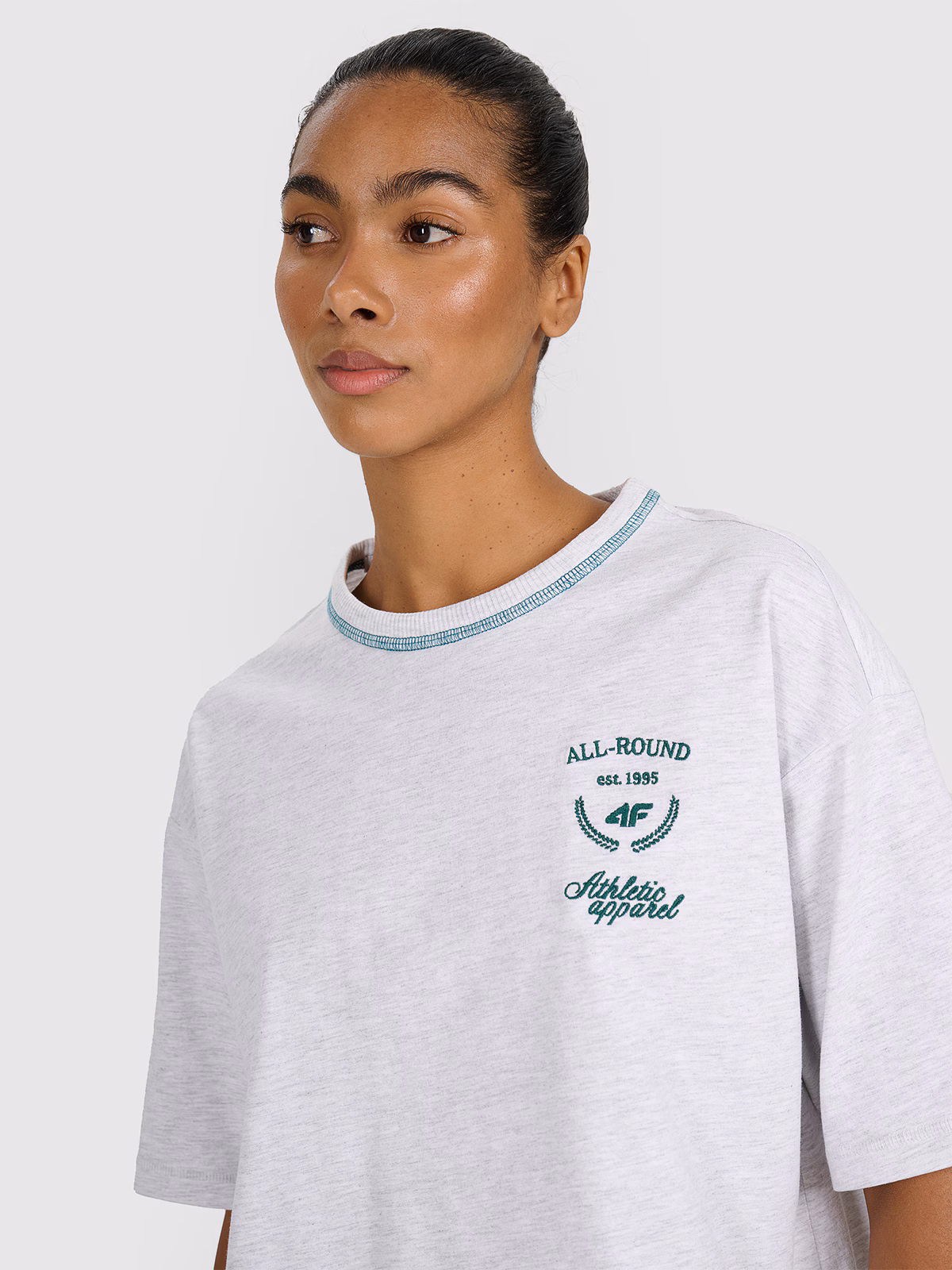 T-shirt oversize z nadrukiem damski - szary