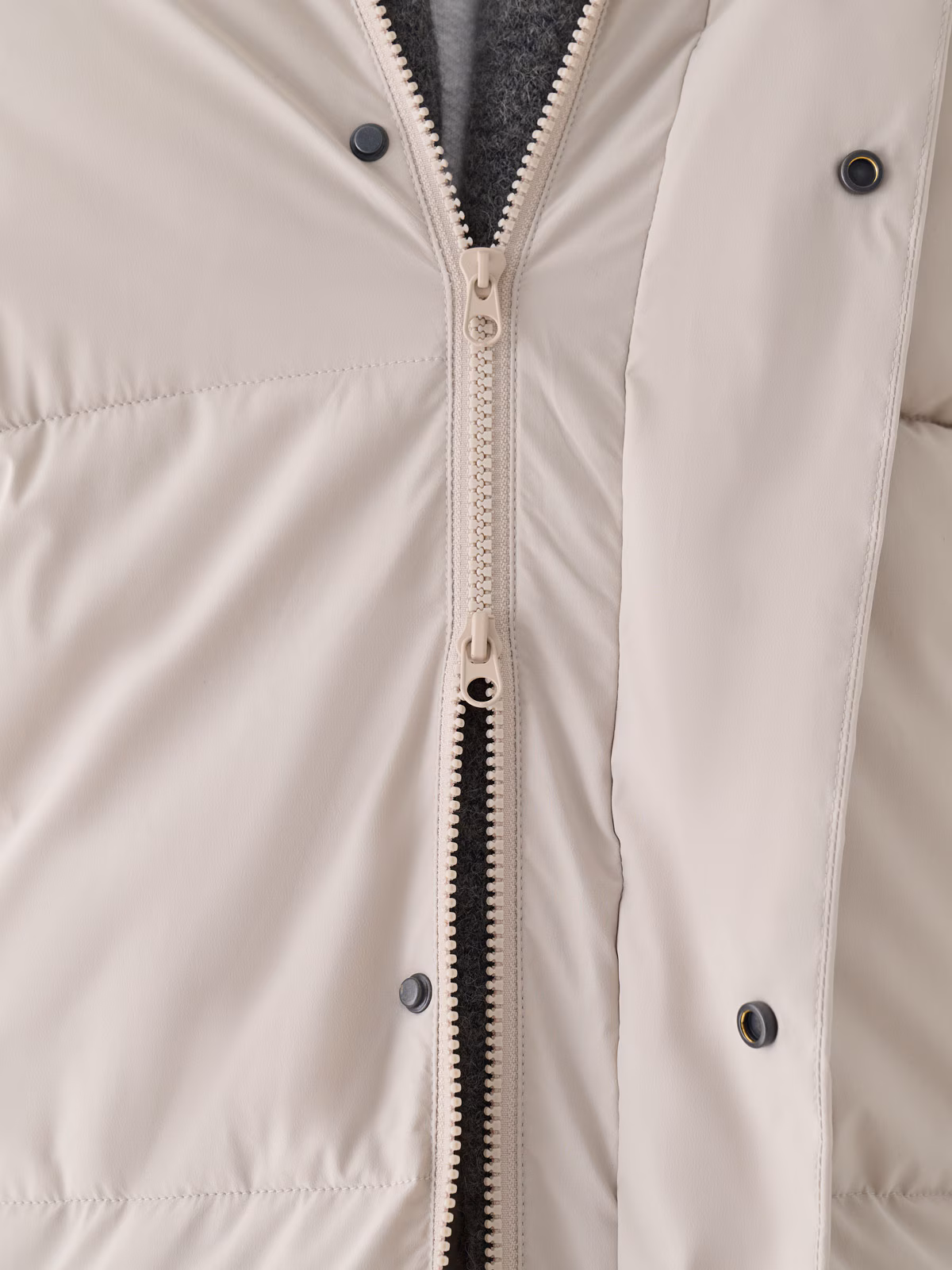 Płaszcz pikowany puchowy z wypełnieniem syntetycznym męski Outhorn - beżowy