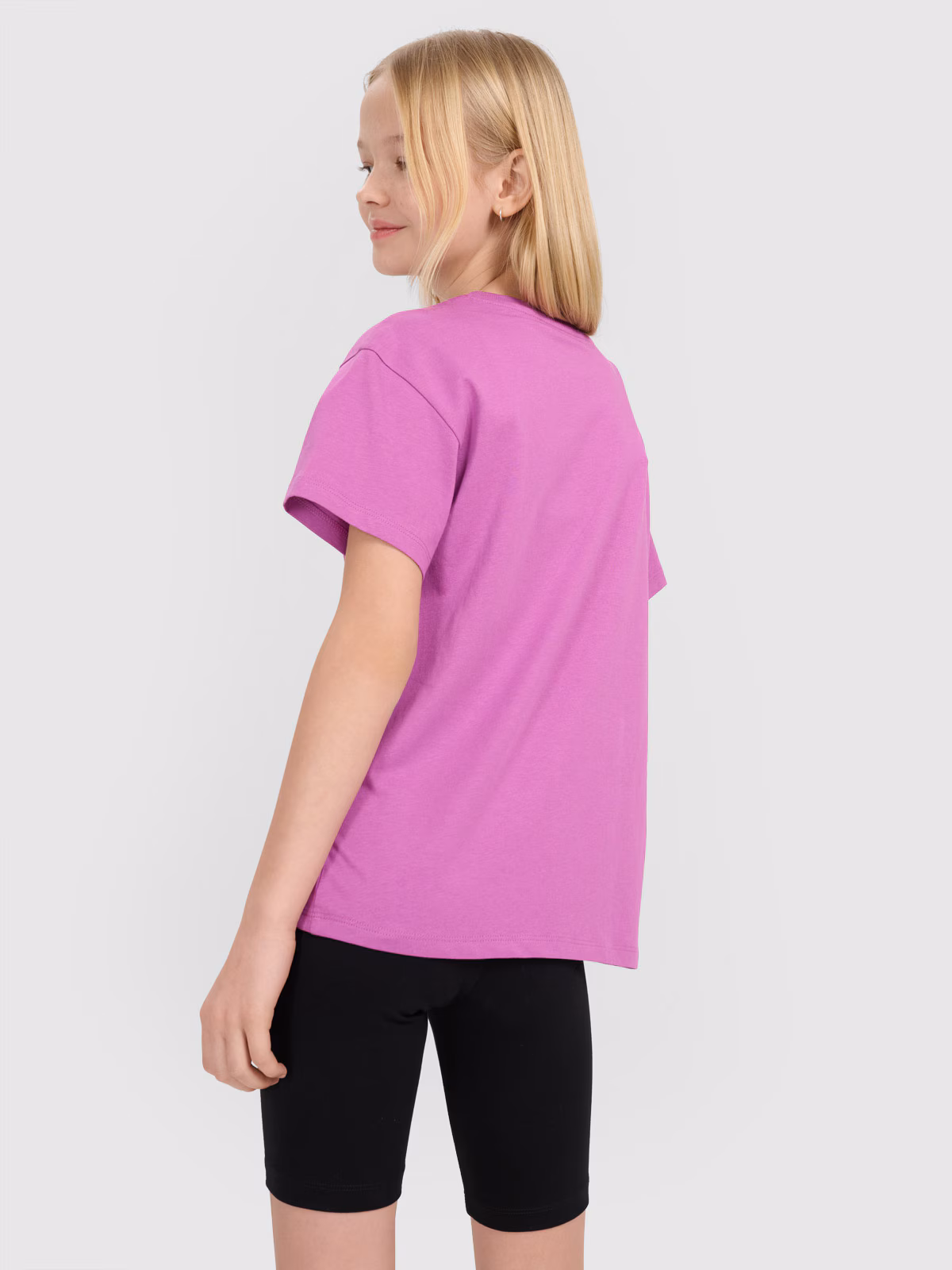 T-shirt oversize z nadrukiem dziewczęcy - fioletowy