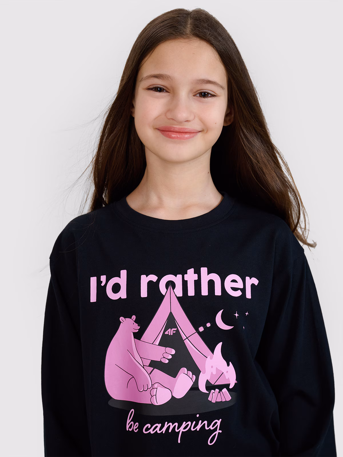 Longsleeve oversize z nadrukiem dziewczęcy - czarny