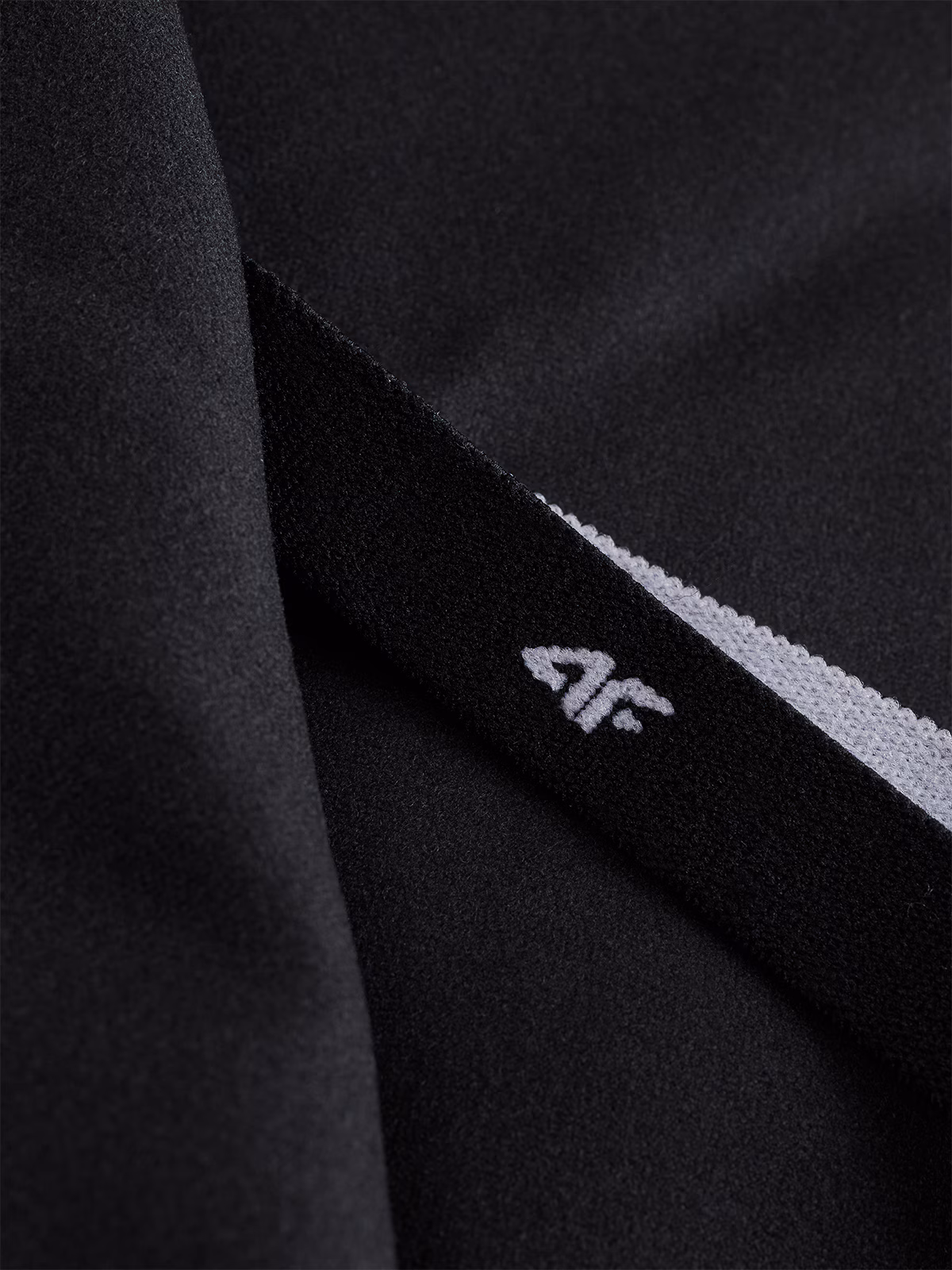 Ręcznik sportowy szybkoschnący L (80 x 170 cm) - czarny