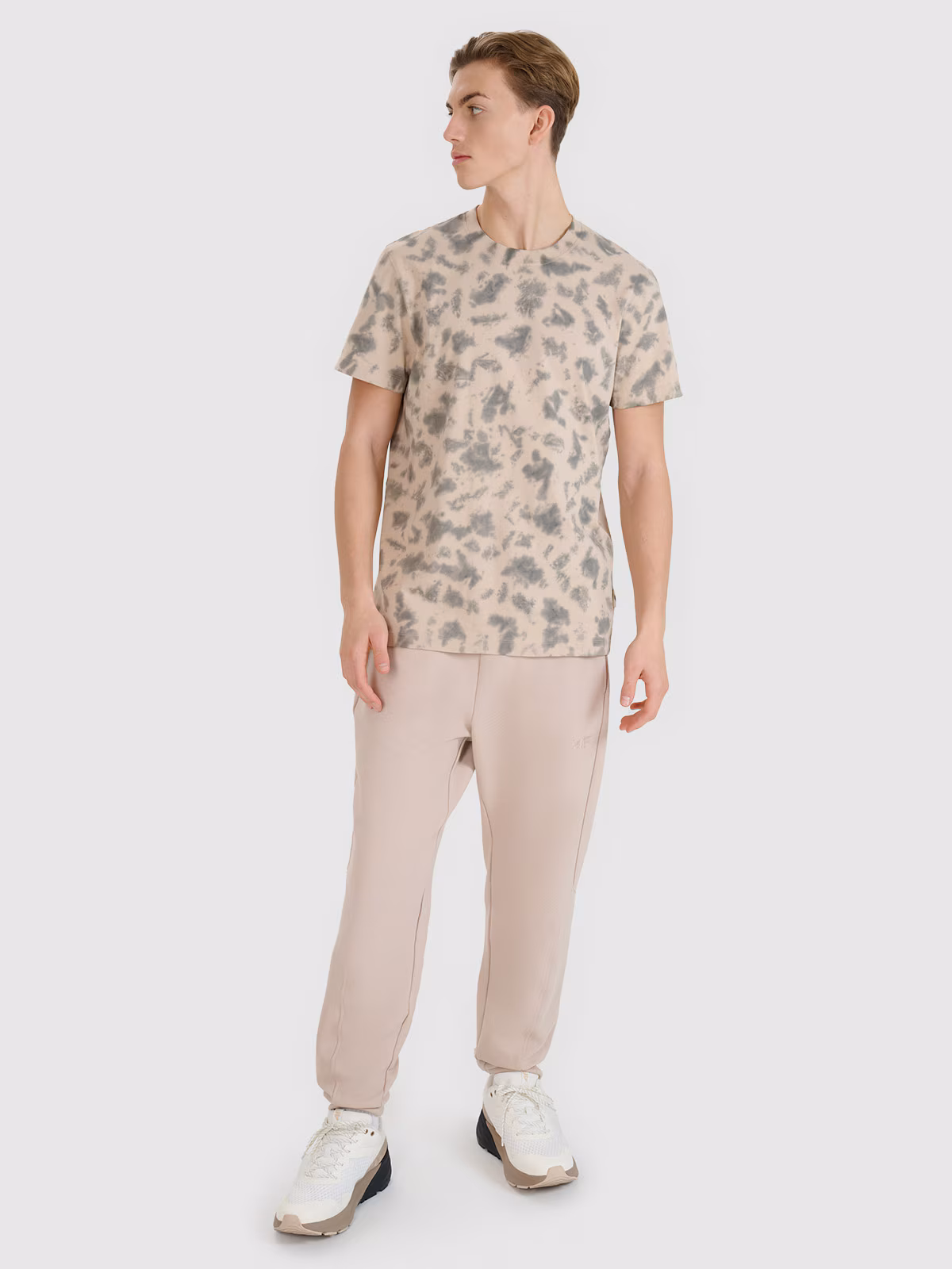 T-shirt oversize z nadrukiem męski - beżowy