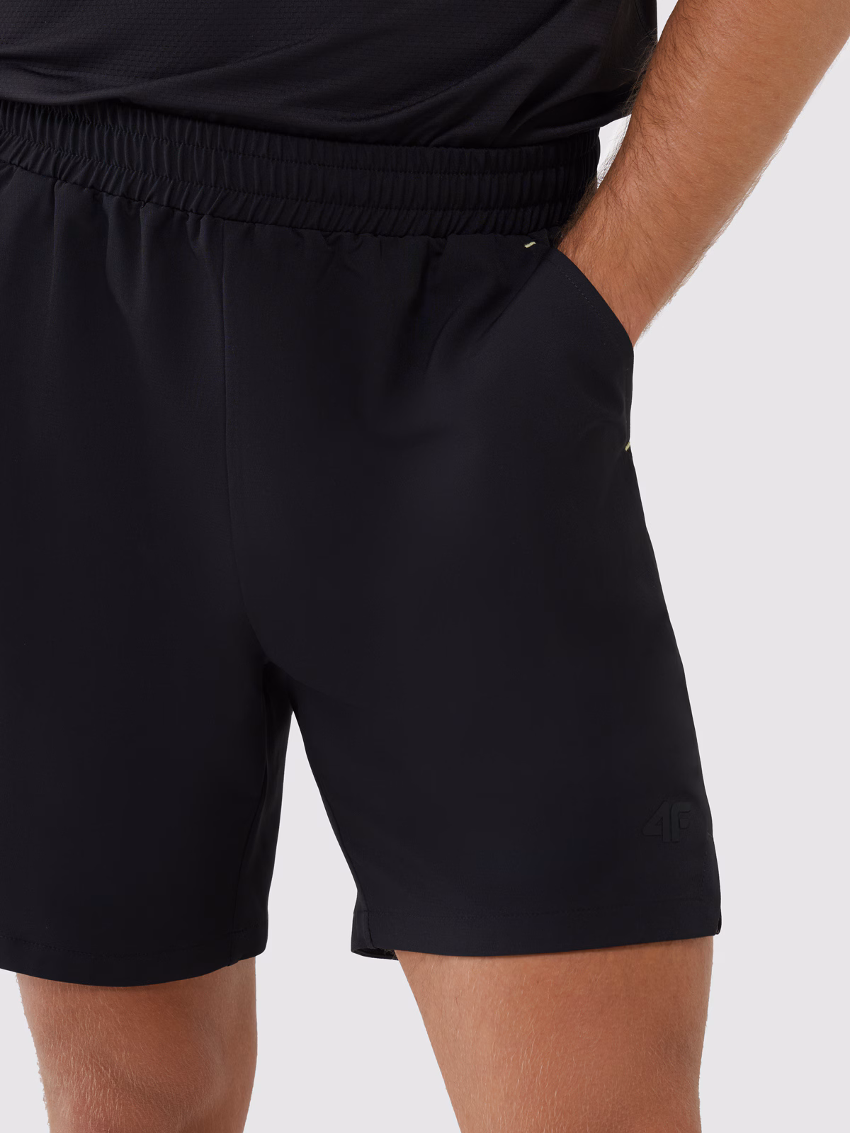 Spodenki treningowe szybkoschnące męskie - beżowe