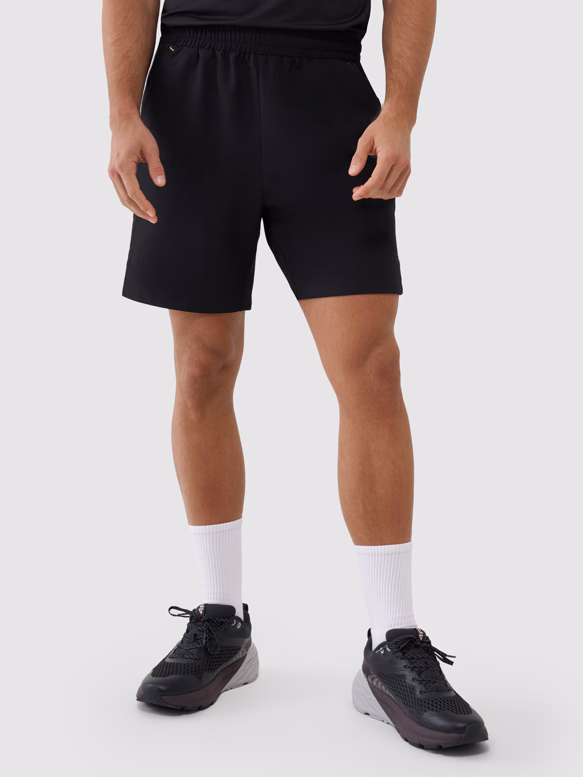 Spodenki treningowe szybkoschnące męskie - beżowe