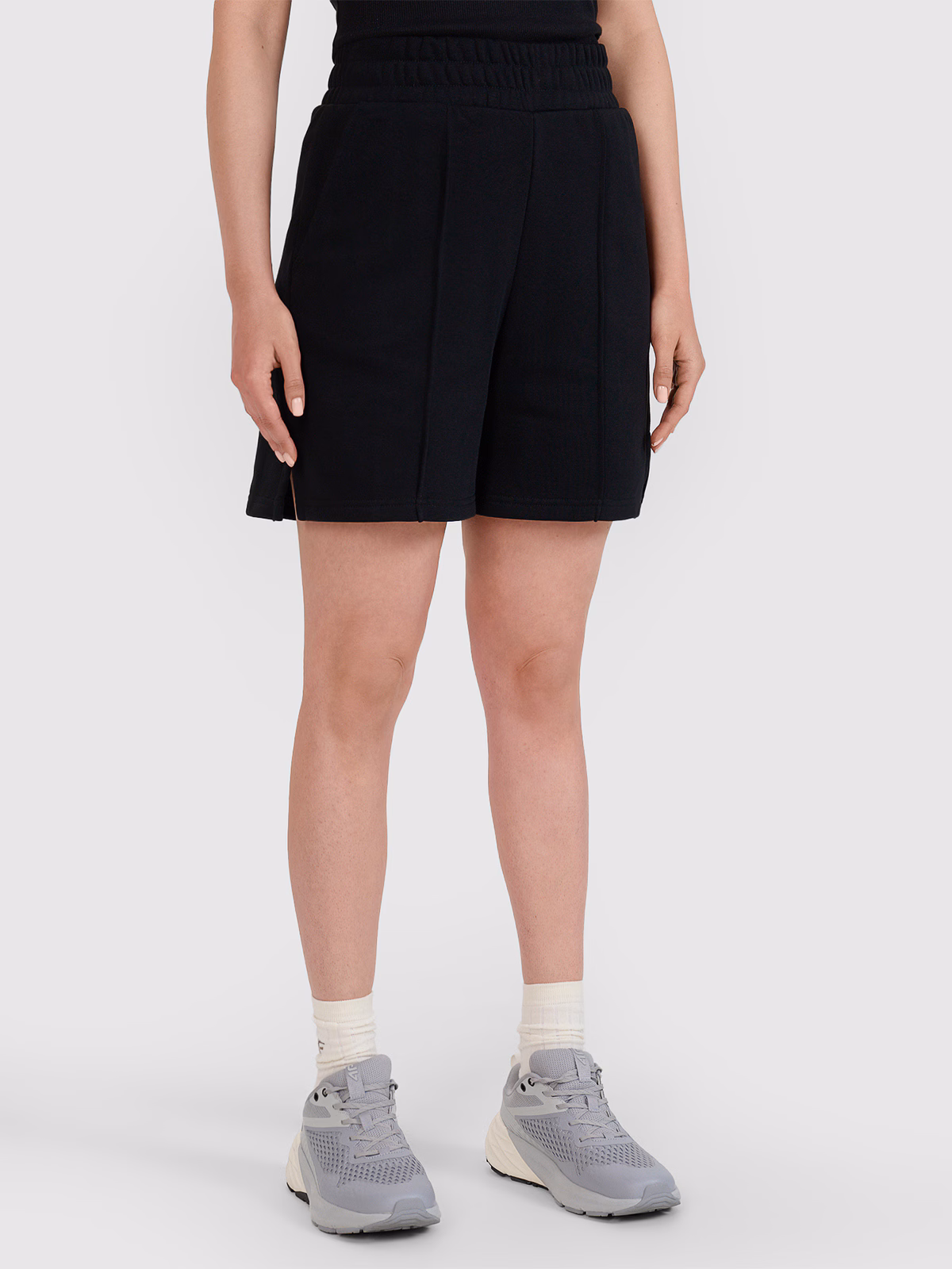 Spodenki dresowe damskie - beżowe