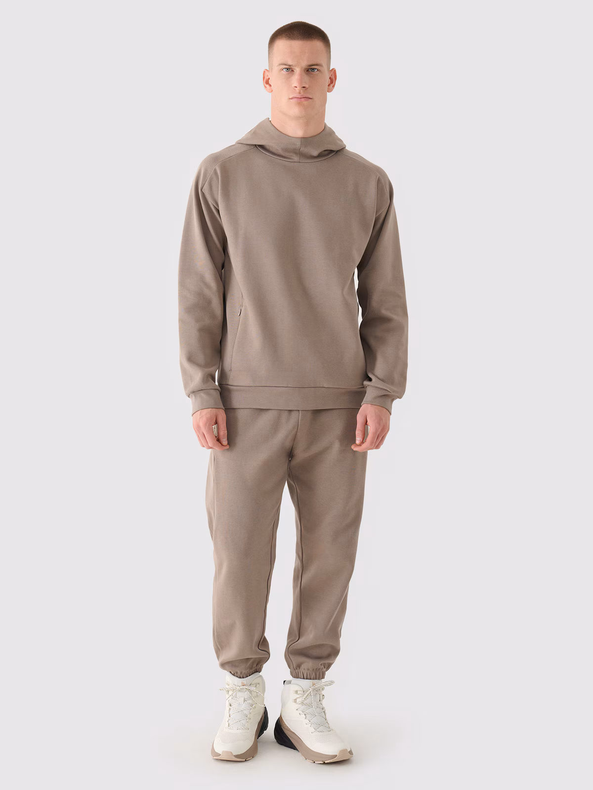 Bluza dresowa nierozpinana z kapturem męska - brązowa