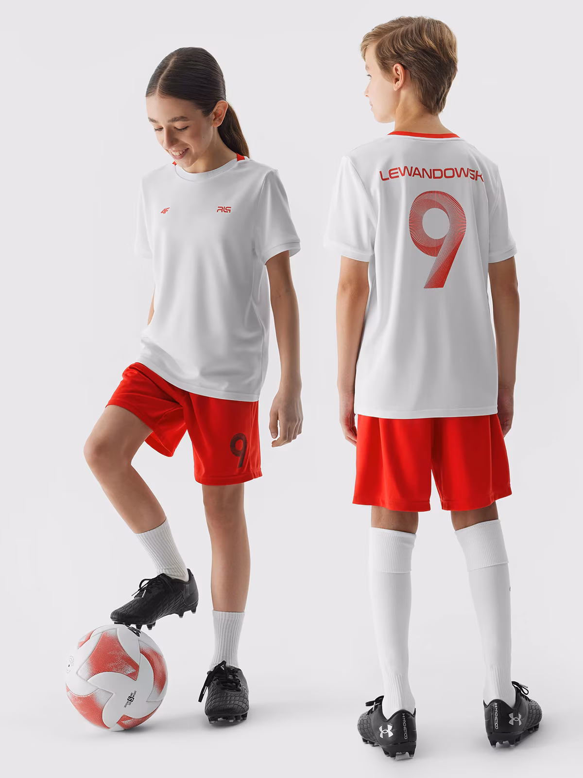 Spodenki piłkarskie dziecięce 4F x Robert Lewandowski - czerwone