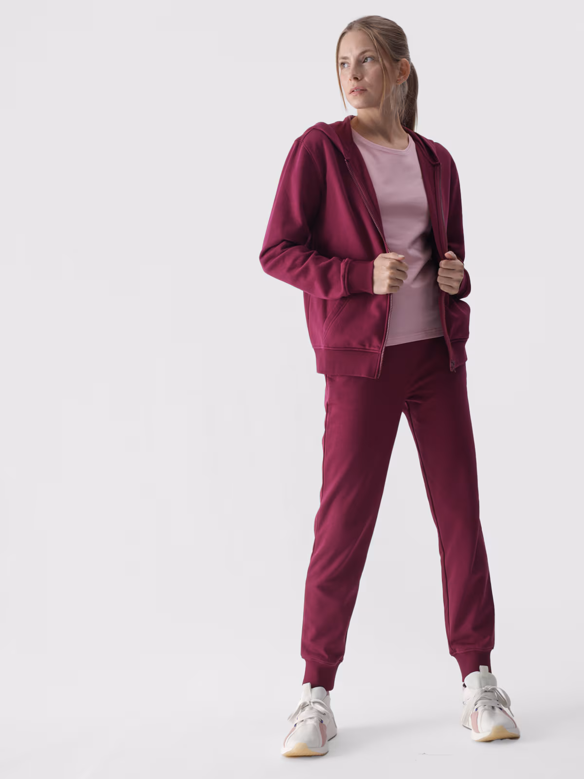 Spodnie dresowe joggery damskie - fioletowe
