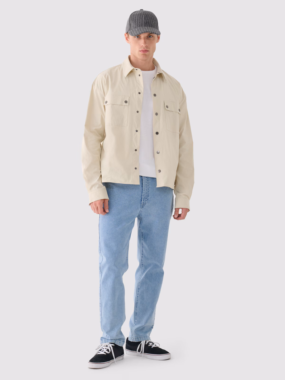 Jeansy o dopasowanym kroju slim męskie Outhorn - niebieskie