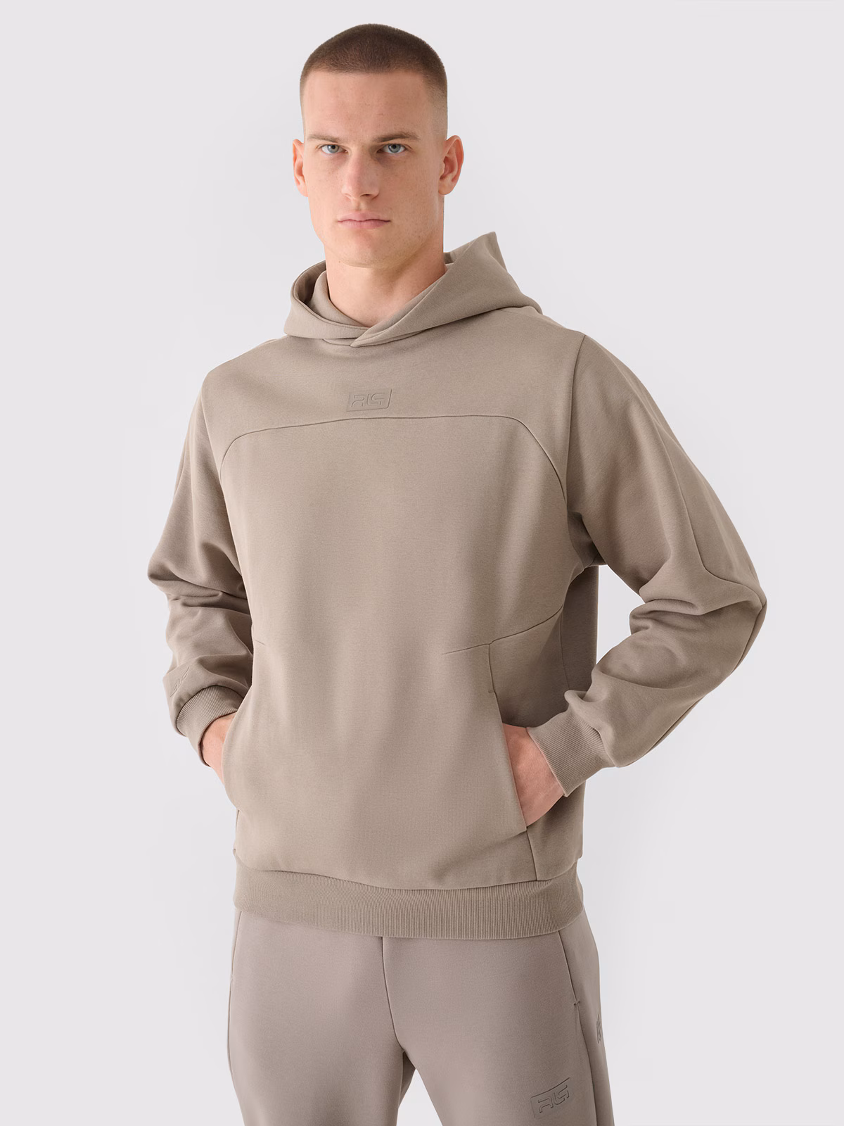 Bluza dresowa nierozpinana z kapturem męska 4F x Robert Lewandowski - khaki
