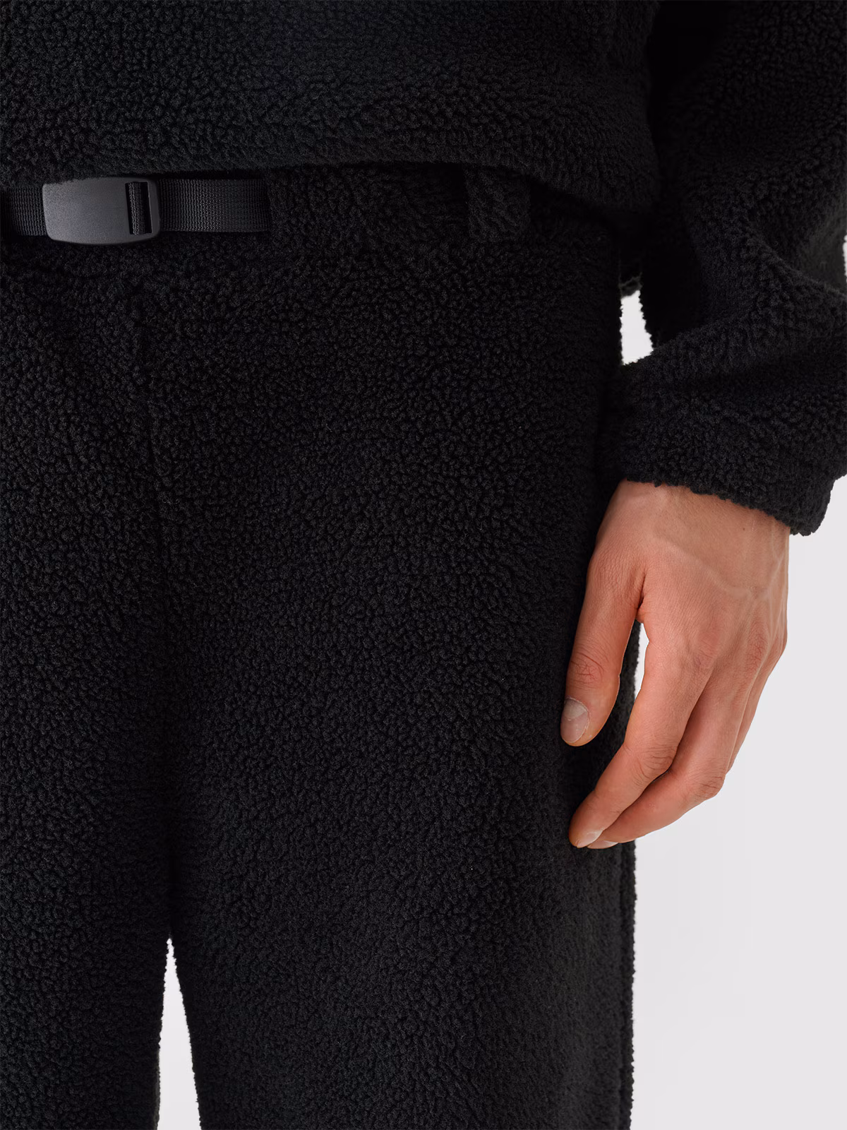 Spodnie sherpa joggery męskie Outhorn - granatowe