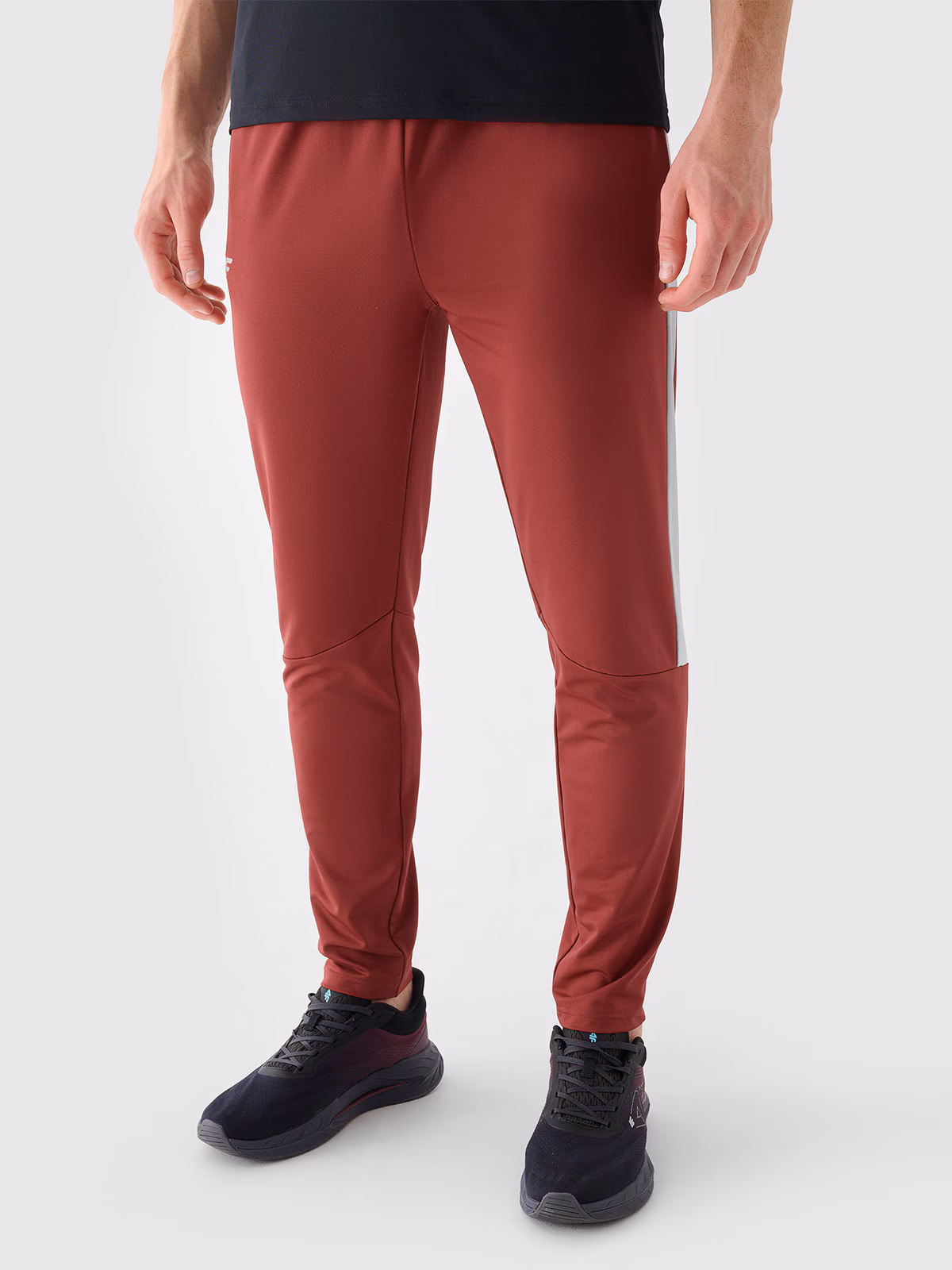 Spodnie treningowe szybkoschnące męskie - czerwone