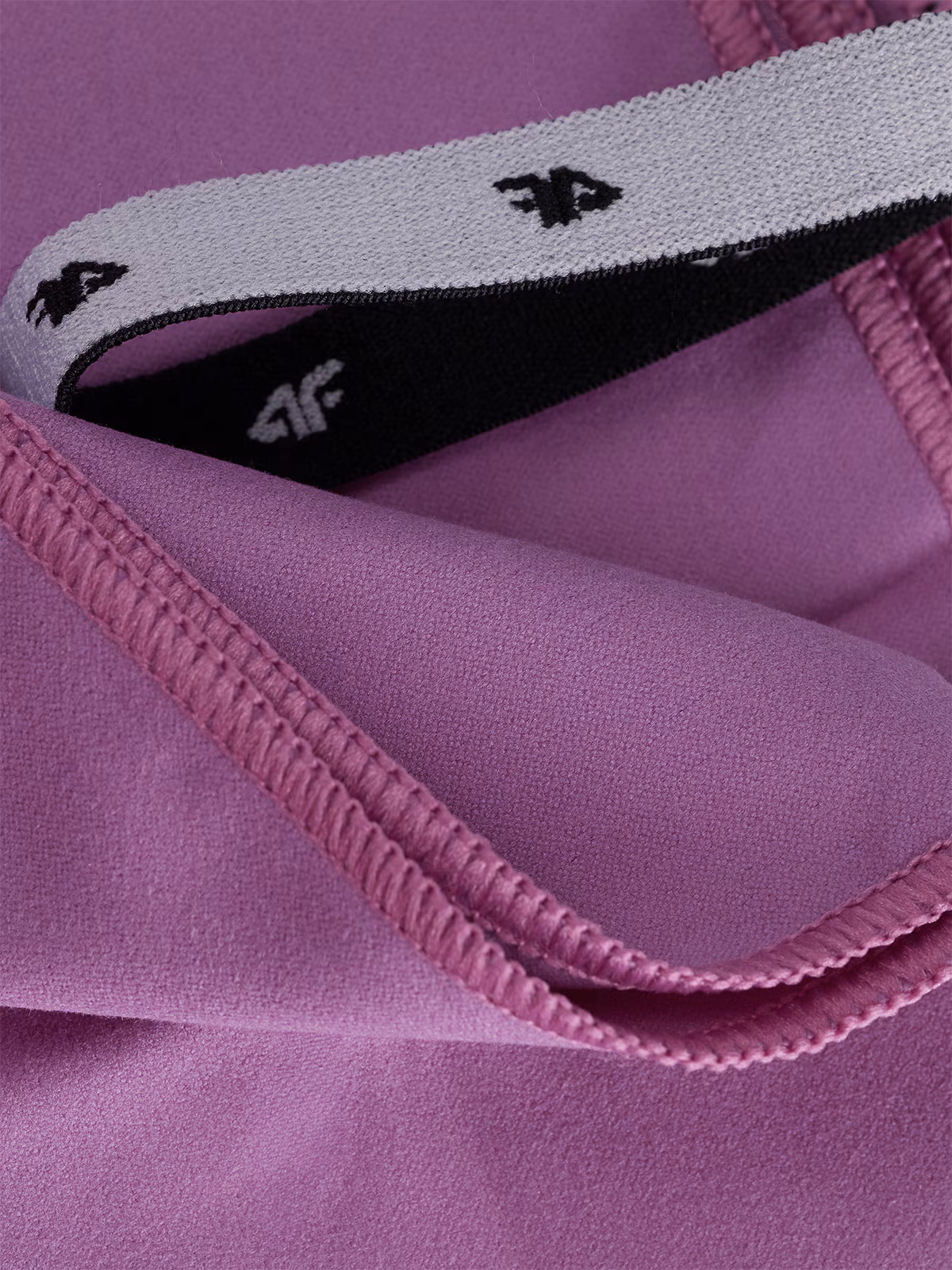 Ręcznik sportowy szybkoschnący S (65 x 90 cm) - czarny