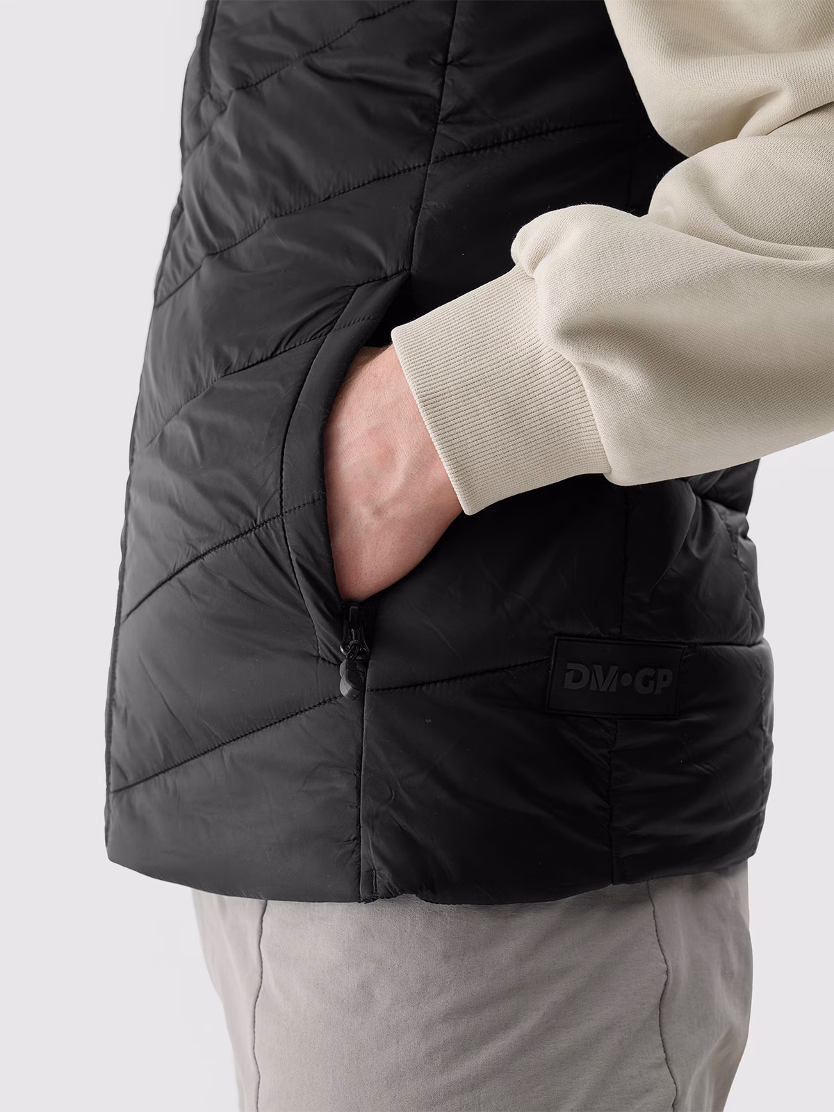 Bezrękawnik puchowy z wypełnieniem syntetycznym uniseks 4F x Drift Masters - czarny