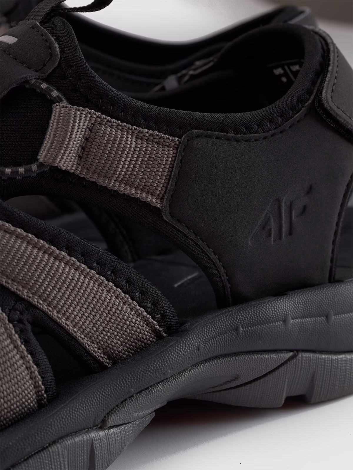 Sandały z zakrytymi palcami męskie - szare