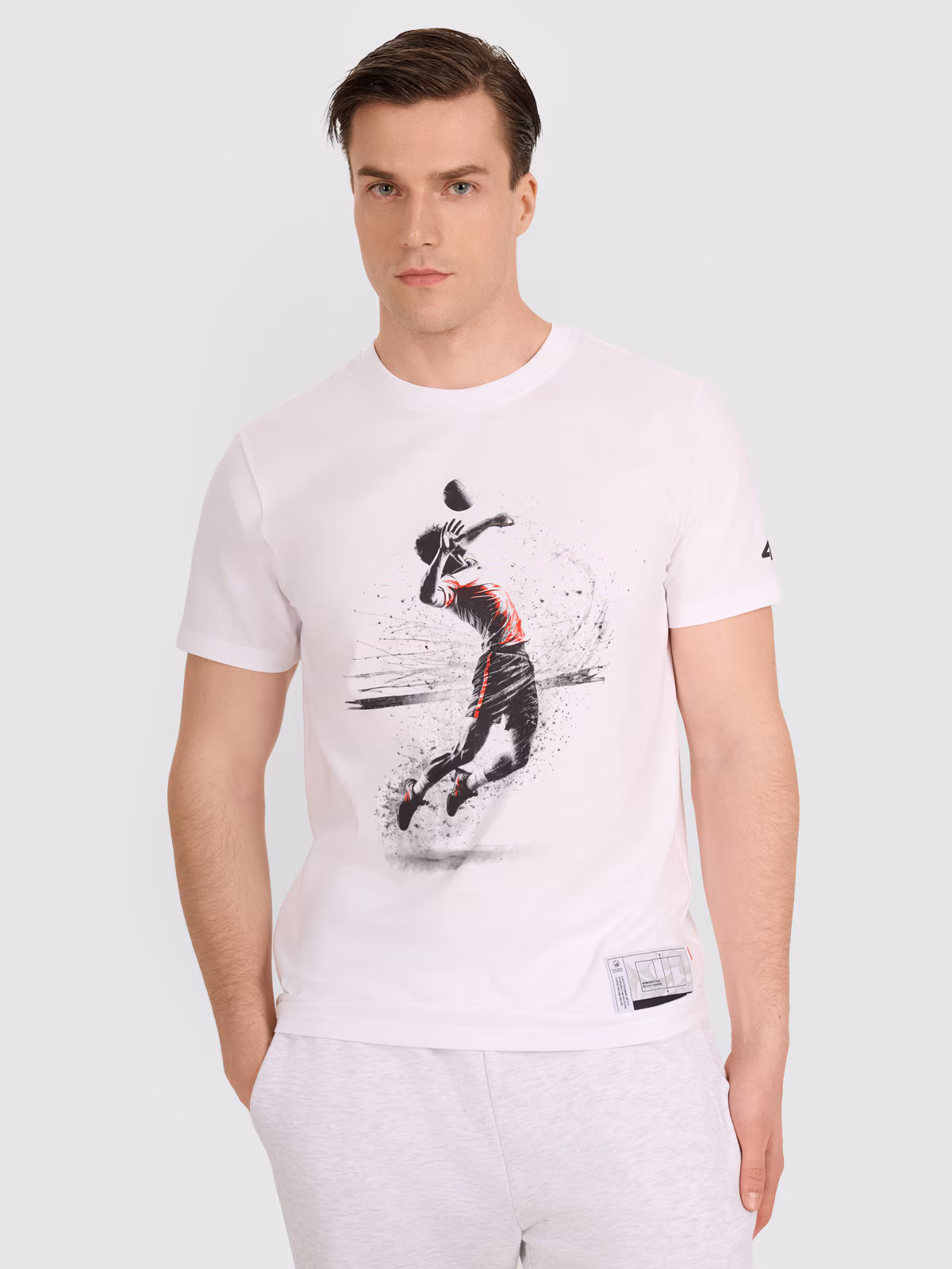 T-shirt regular z nadrukiem siatkarskim męski - biały