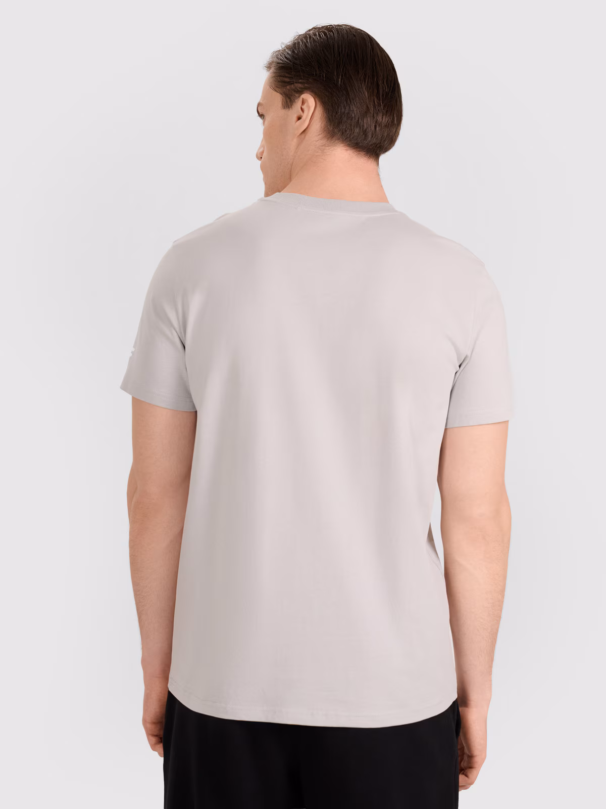 T-shirt regular z nadrukiem siatkarskim męski - biały