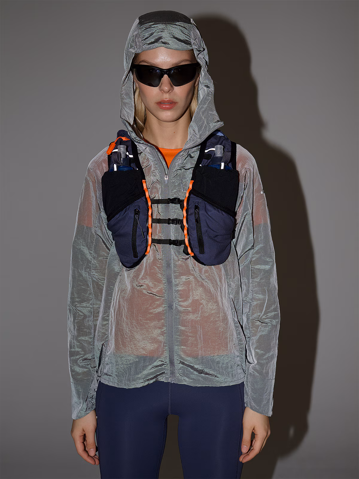 Kamizelka do biegania w terenie - granatowa