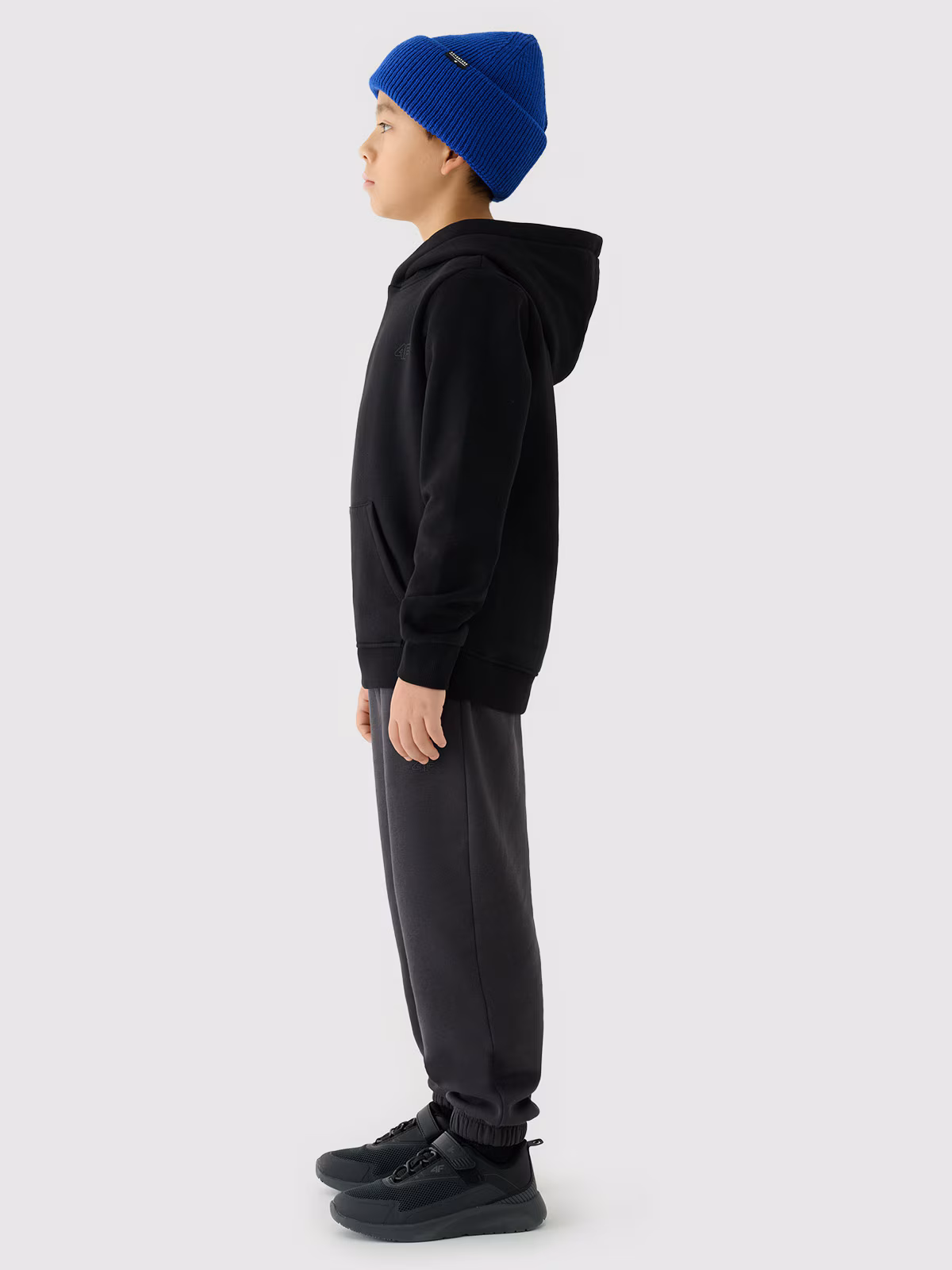 Bluza dresowa nierozpinana z kapturem chłopięca - niebieska