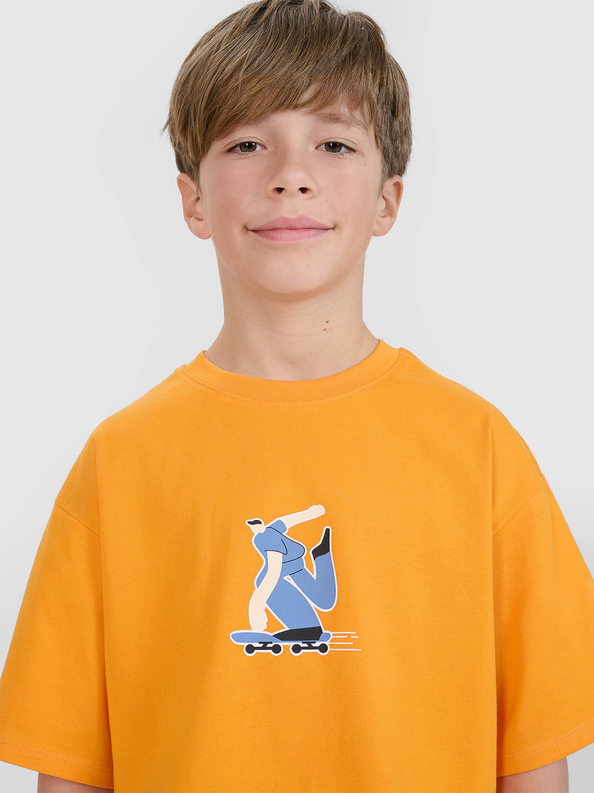 T-shirt oversize z nadrukiem chłopięcy - żółty