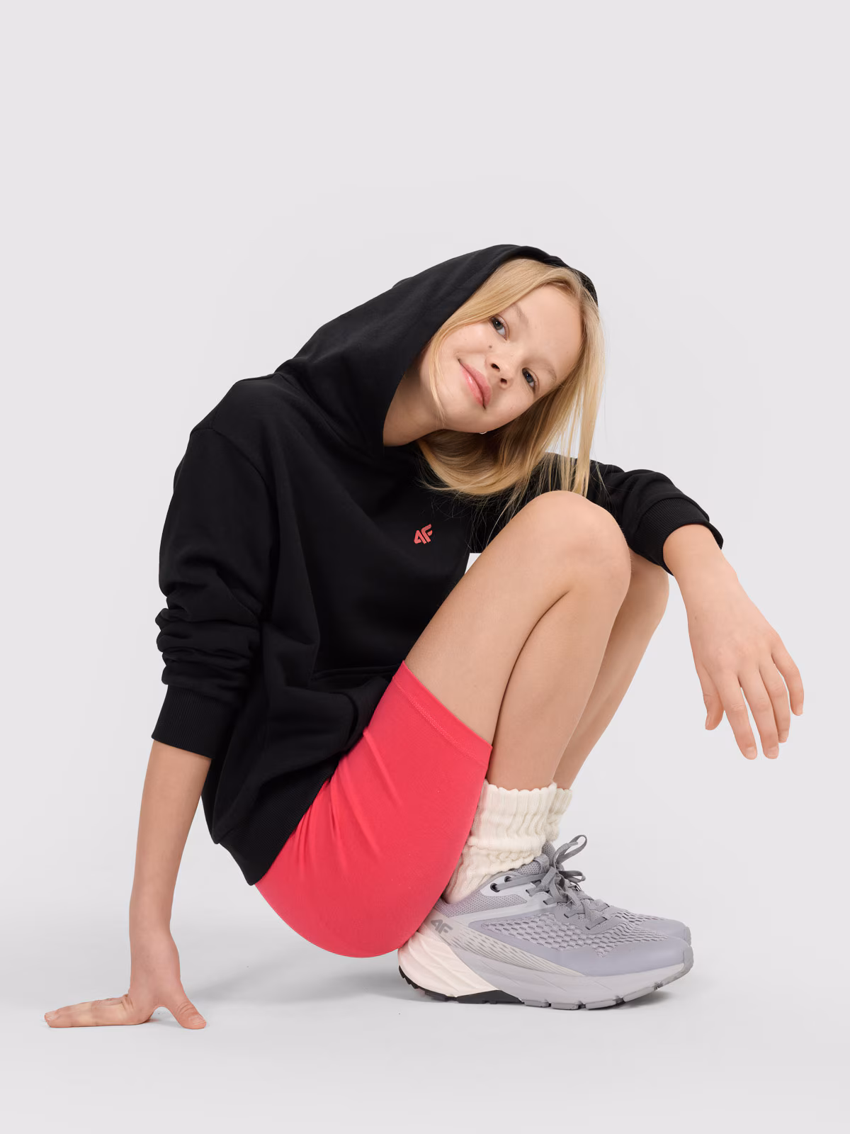 Bluza dresowa nierozpinana z kapturem dziewczęca - różowa