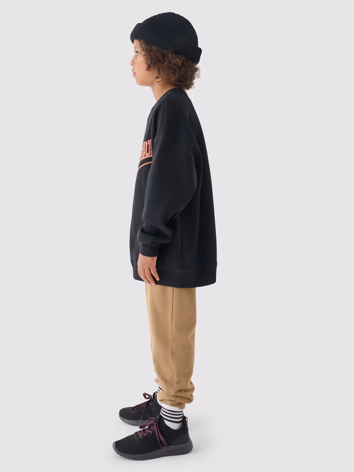 Bluza dresowa nierozpinana bez kaptura chłopięca - czarna